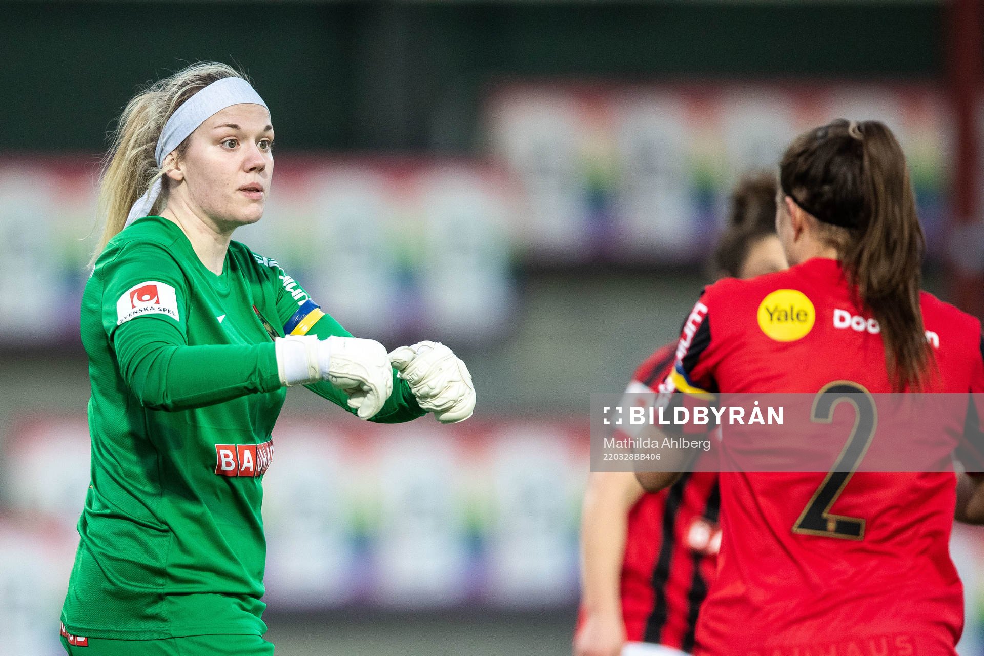 Brommapojkarnas målvakt Maggie Smither