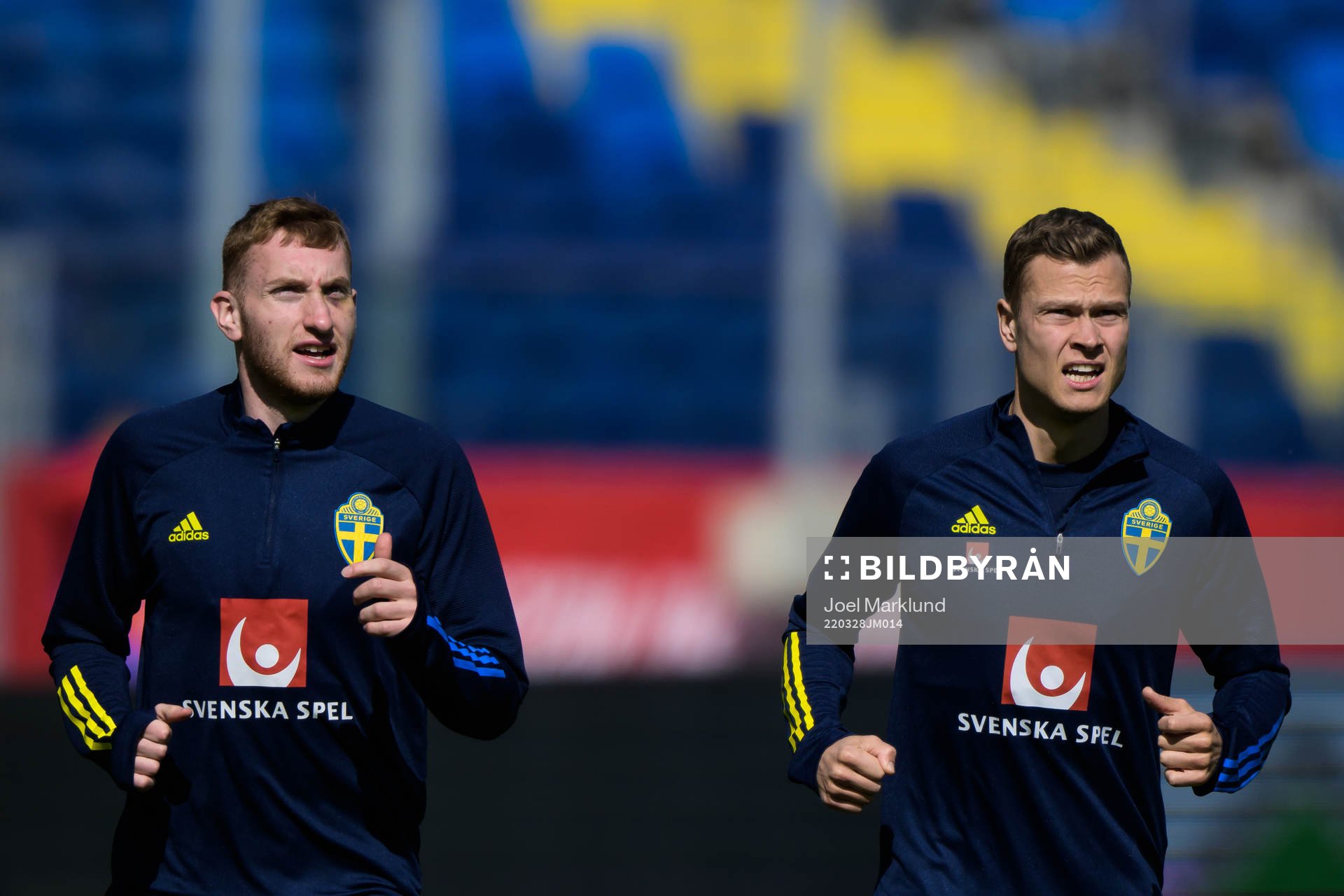 Dejan Kulusevski and Viktor Claesson of the Swedish