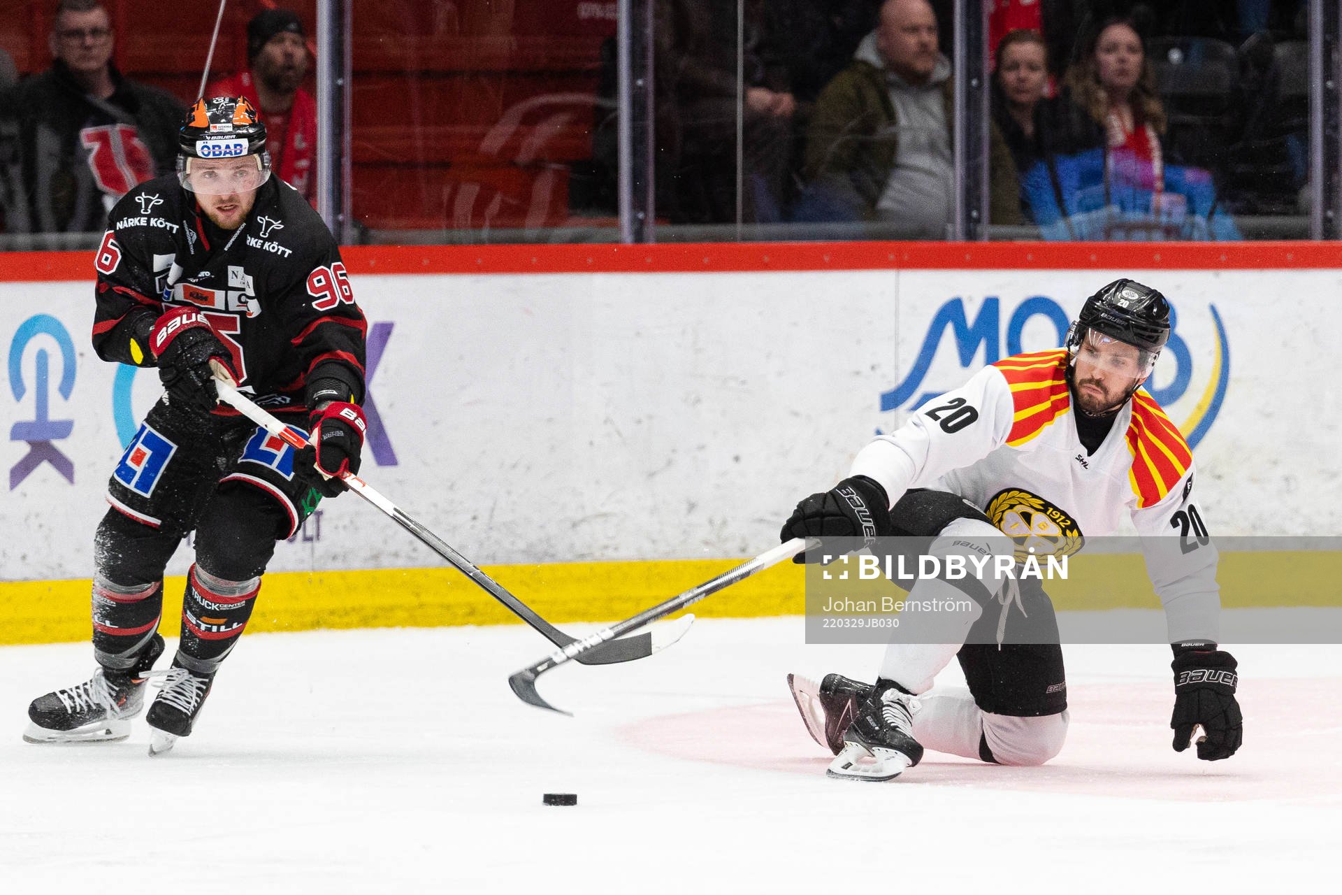 Örebros Robin Kovacs och Brynäs Oula Palve