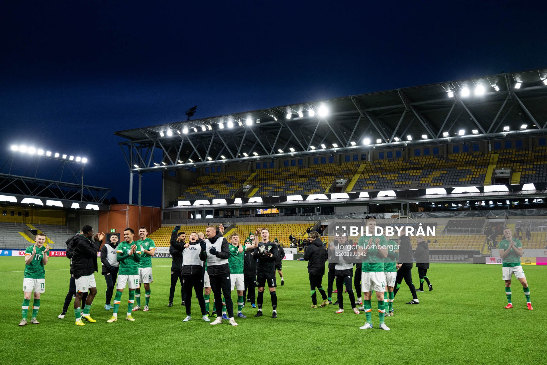 Players of Ireland celebrate