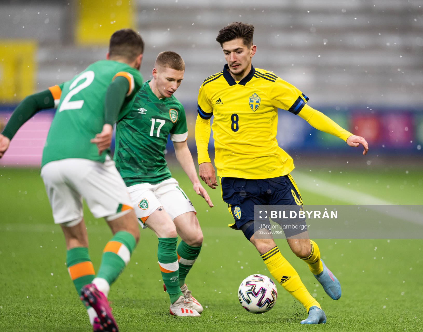 Ross Tierney of Ireland and Armin Gigovic of Sweden