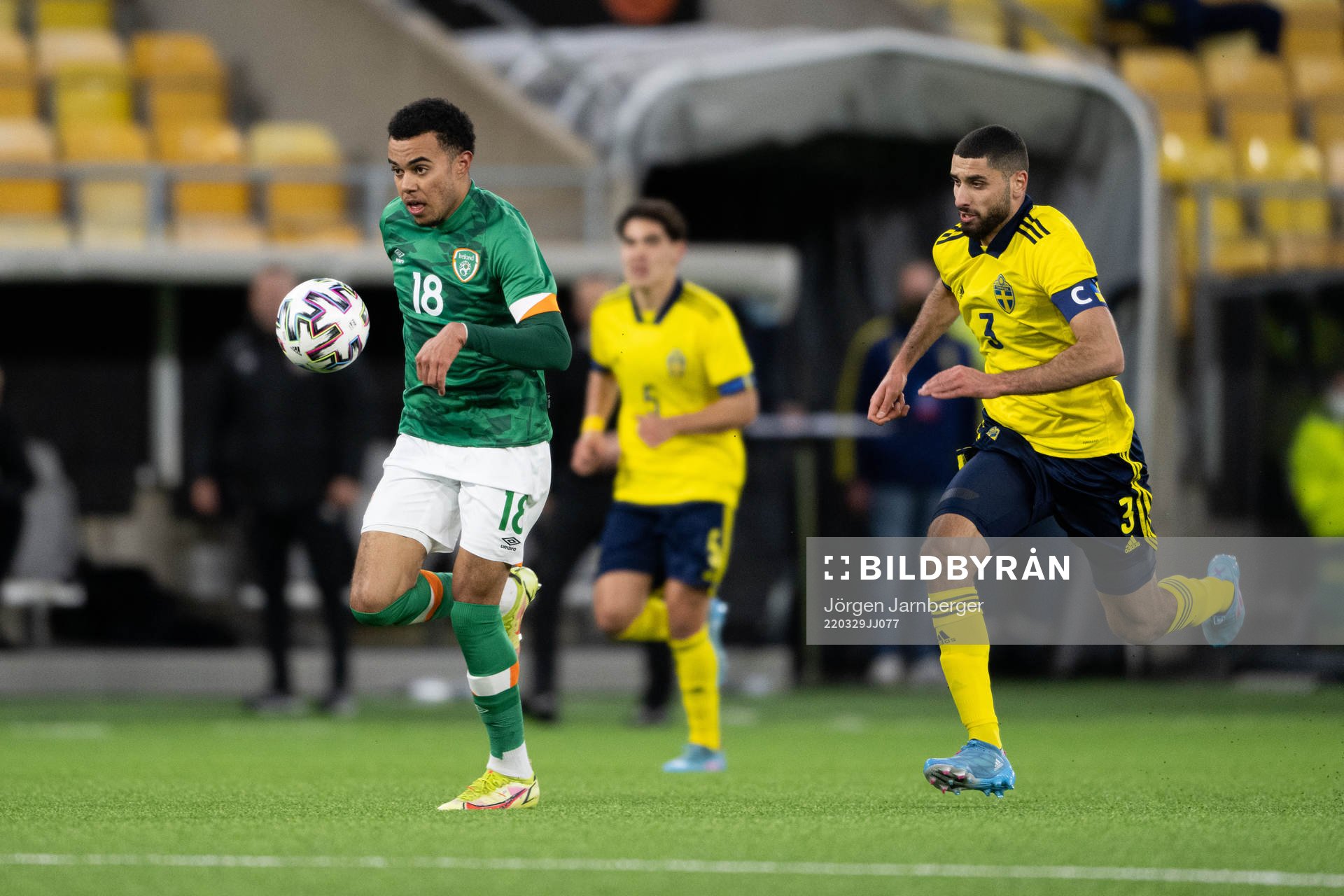 Tyreik Wright of Ireland and Aiham Ousou of Sweden