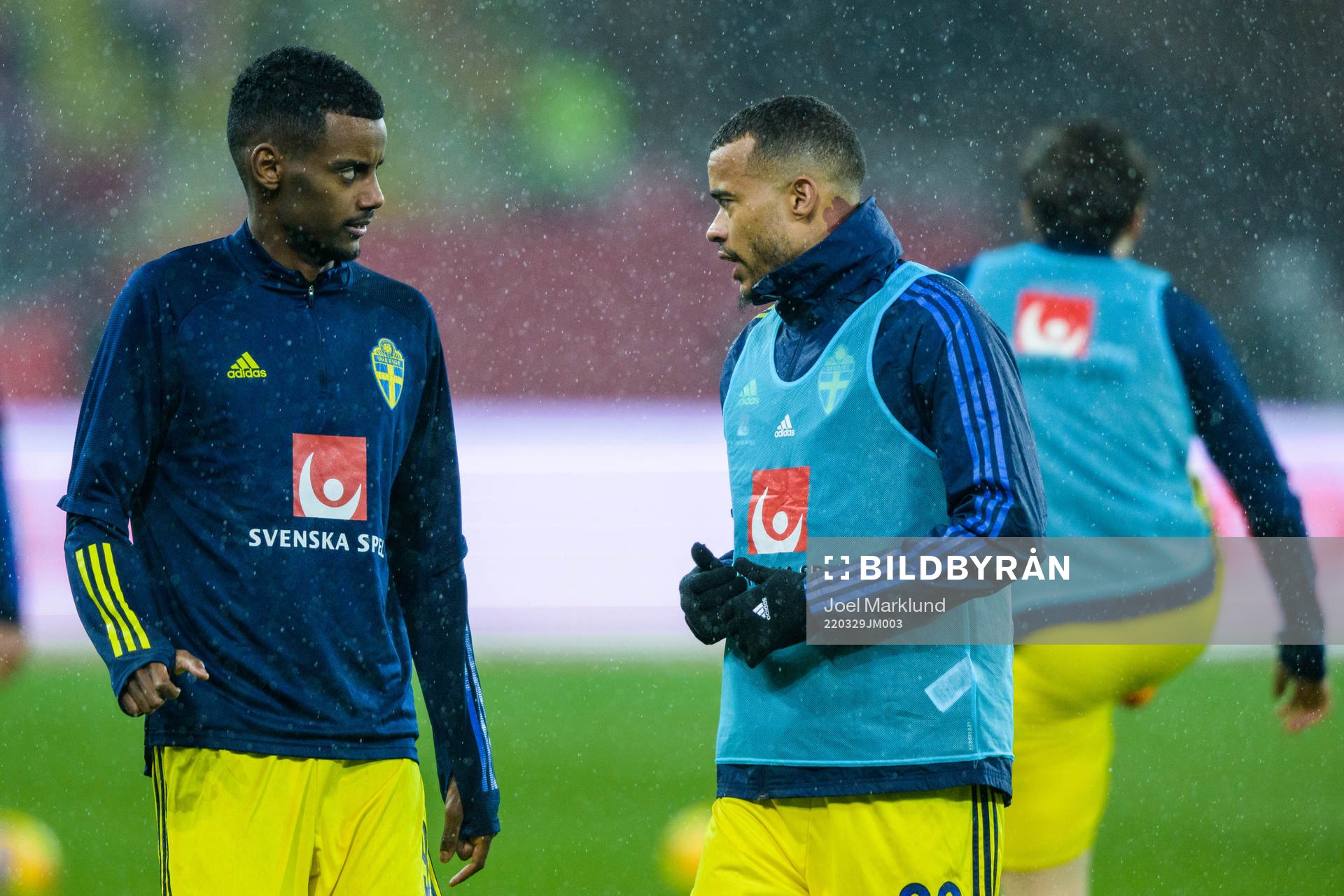 Alexander Isak and Robin Quaison of Sweden