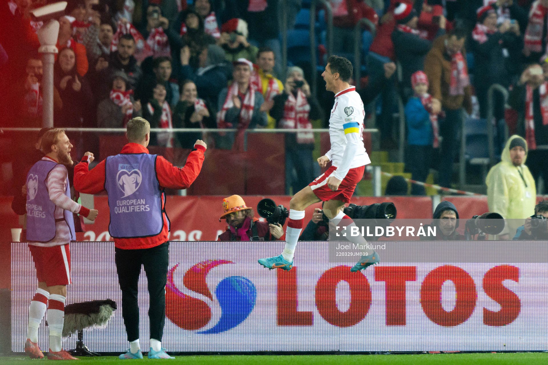 Robert Lewandowski of Poland celebrates the 1-0 goal