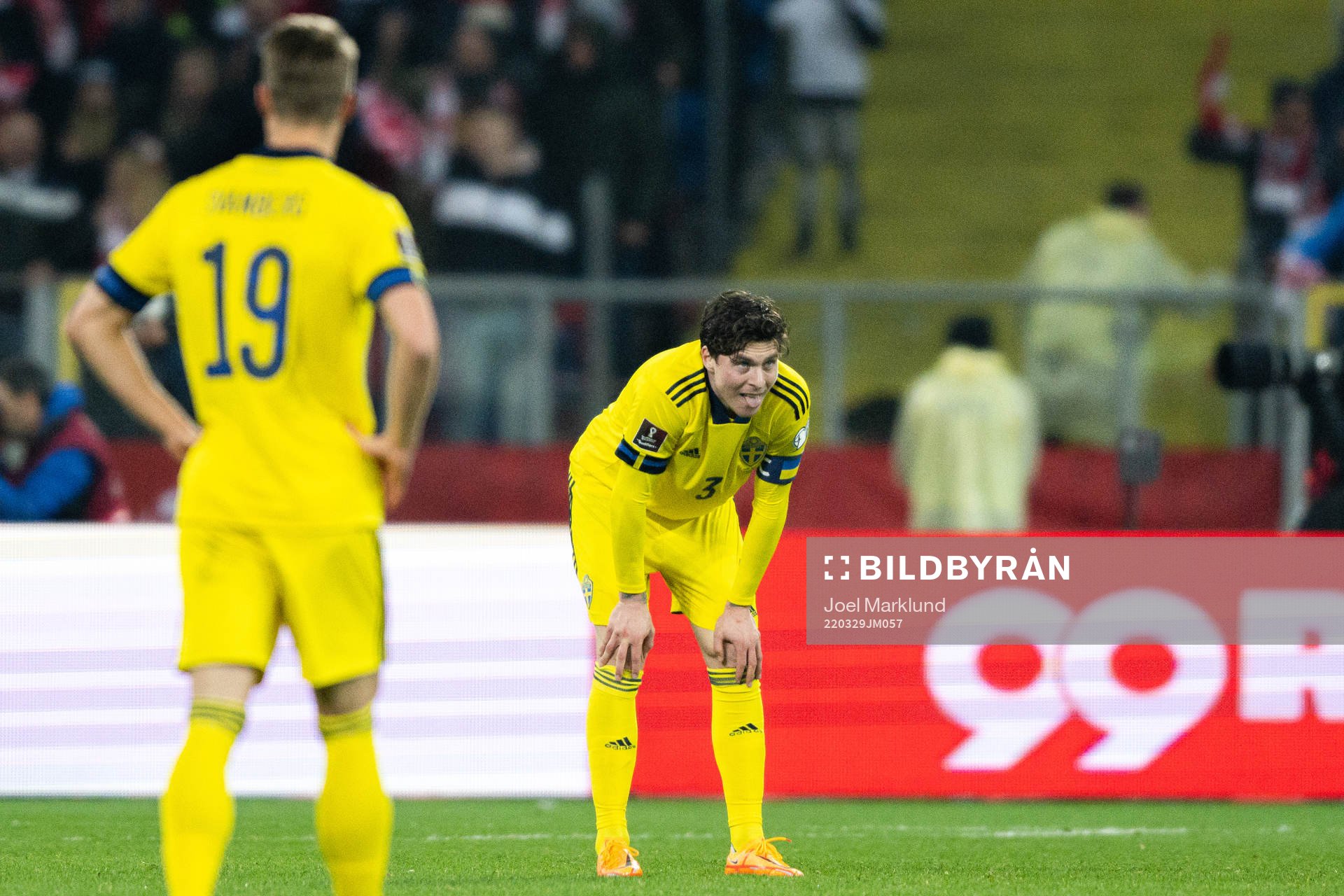 Victor Nilsson Lindelöf of Sweden looks dejected