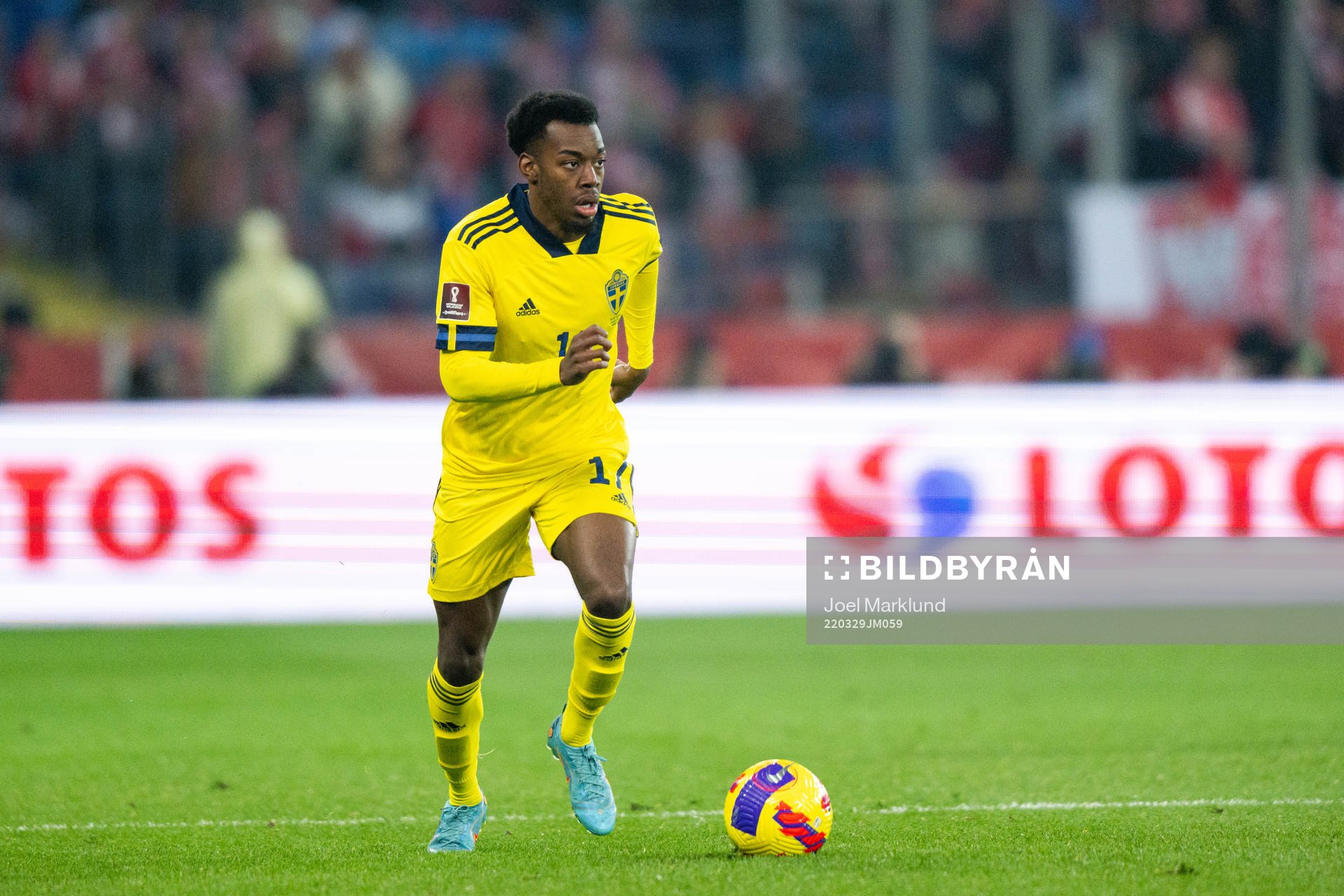 Anthony Elanga of Sweden