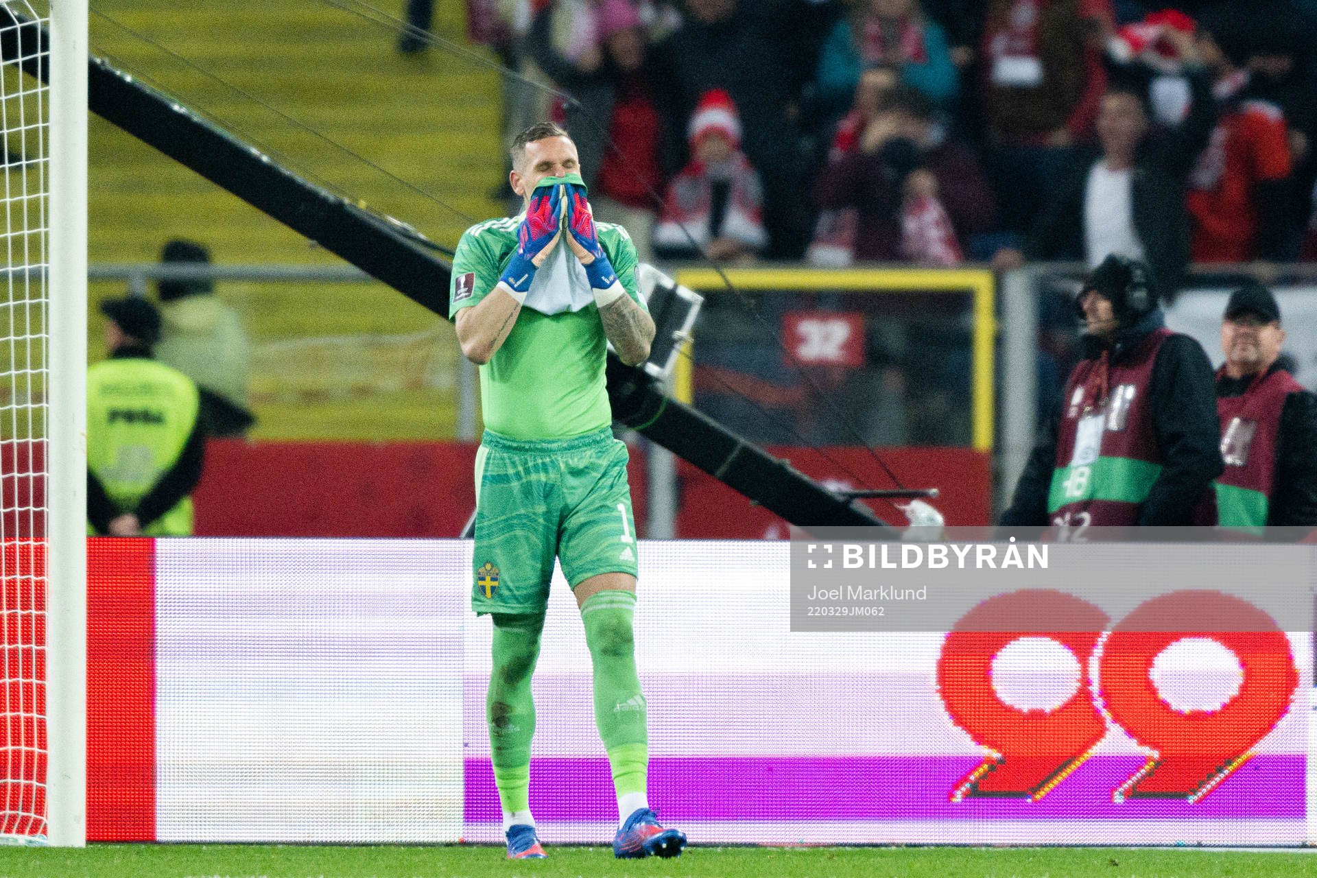 Goalkeeper Robin Olsen of Sweden looks dejected