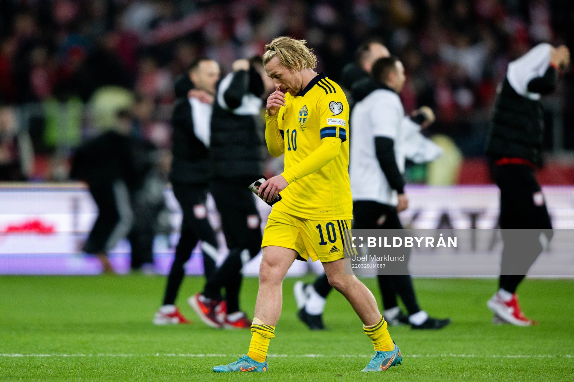 Emil Forsberg of Sweden looks dejected