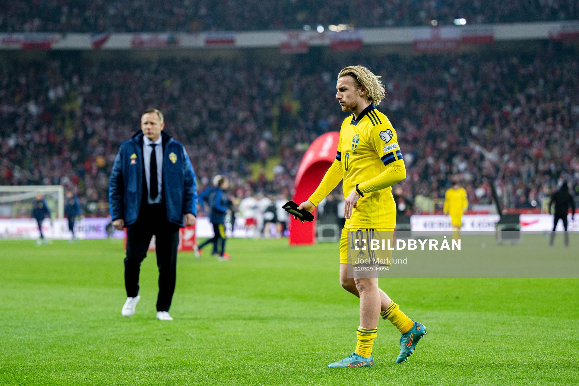 Emil Forsberg of Sweden looks dejected