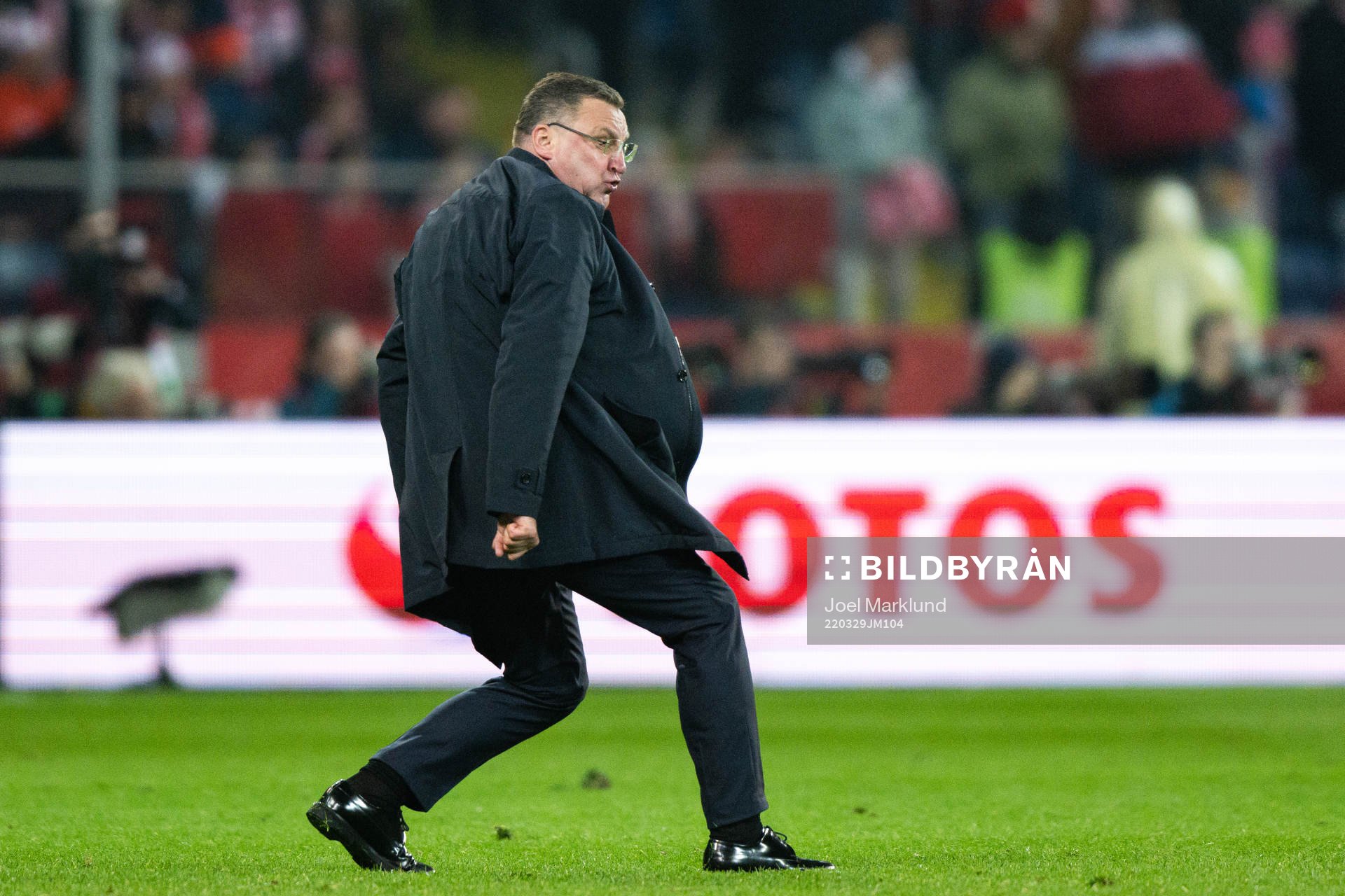 Head coach Czeslaw Michniewicz of Poland