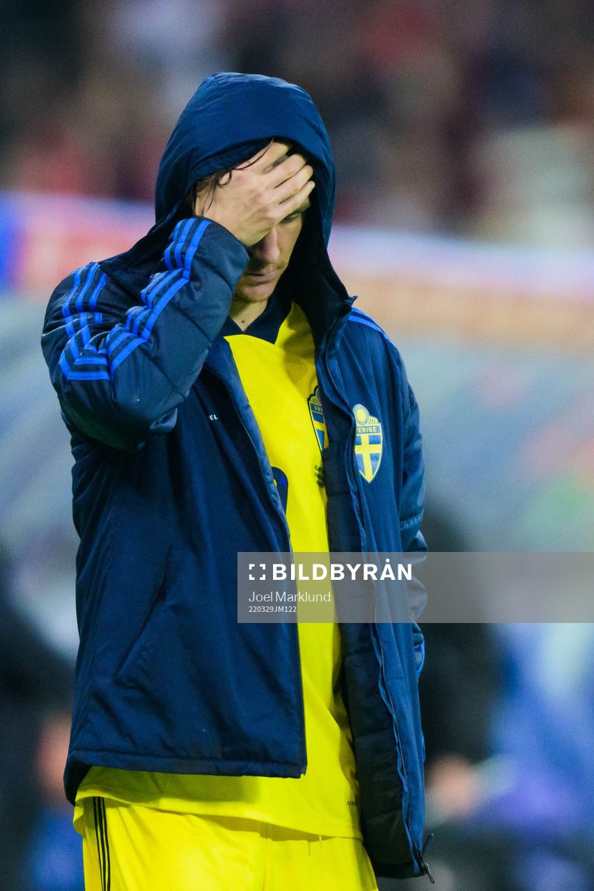 Kristoffer Olsson of Sweden looks dejected