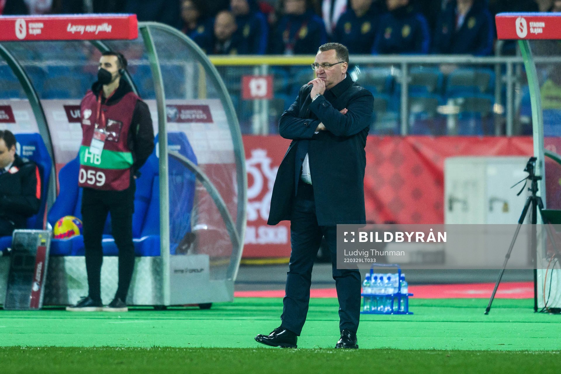 head coach Czeslaw Michniewicz of Poland