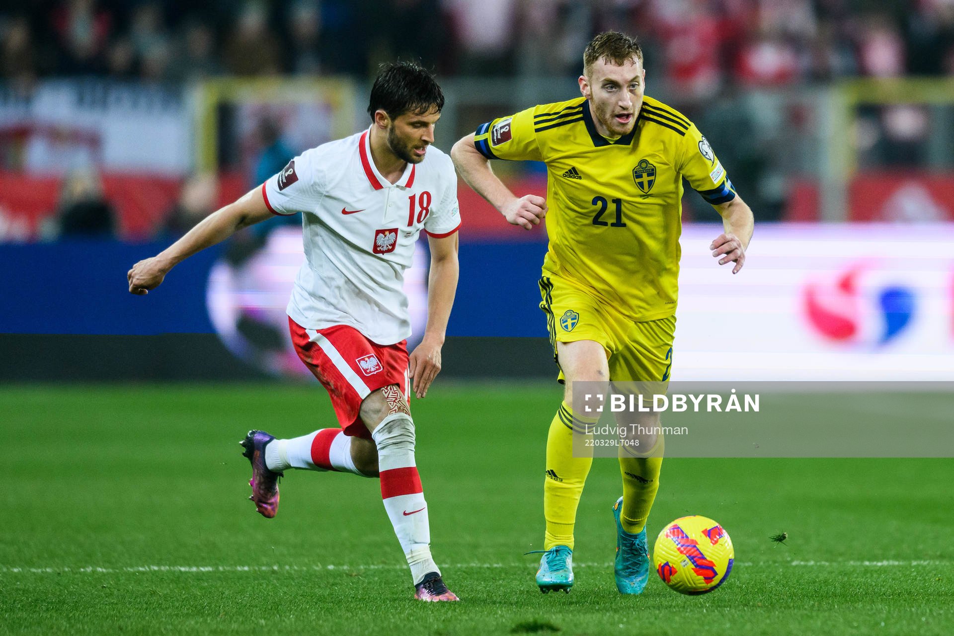 Bartosz Berezynski of Poland and Dejan Kulusevski of Sweden