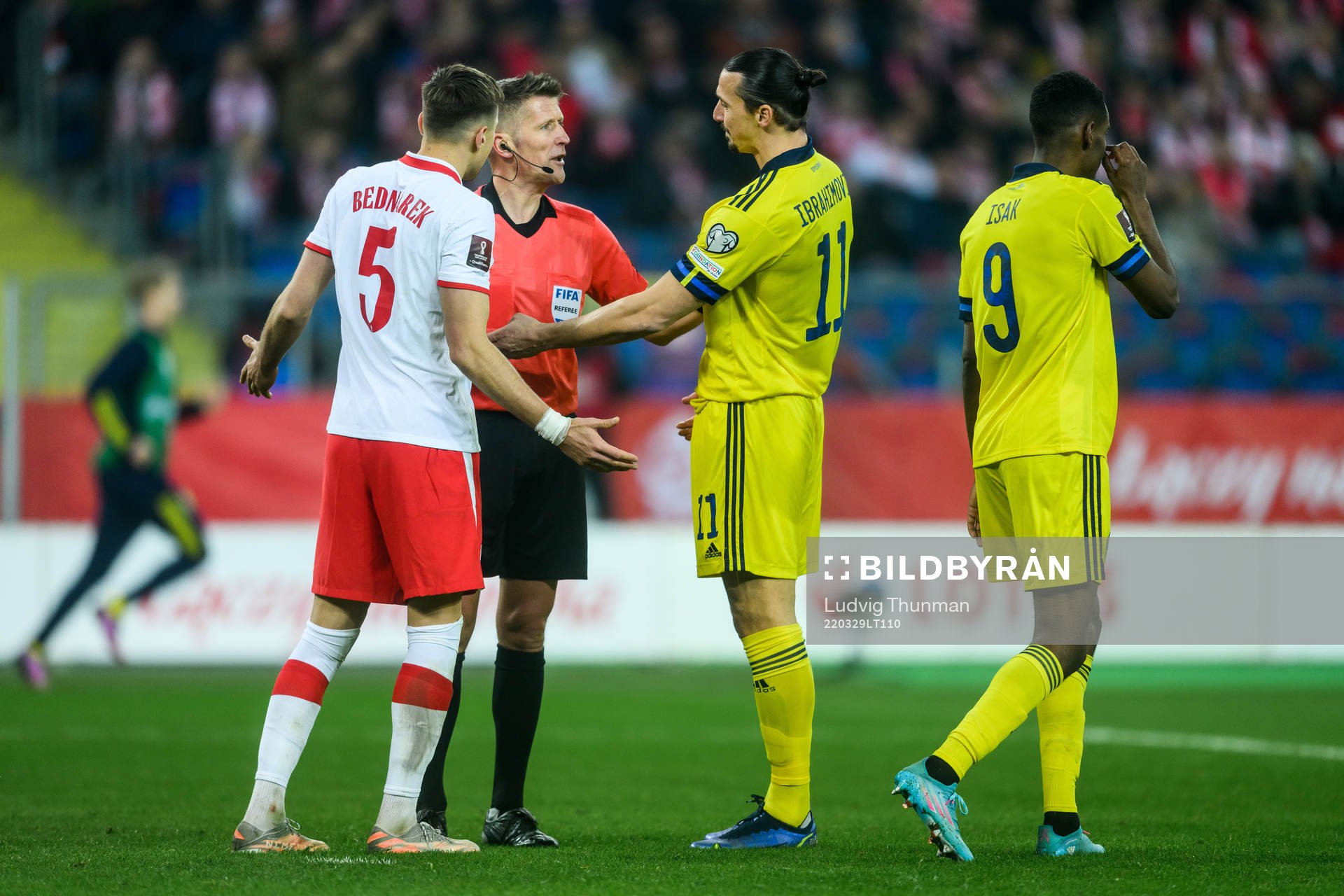 Jan Bednarek of Poland, referee Daniele Orsato and Zlatan