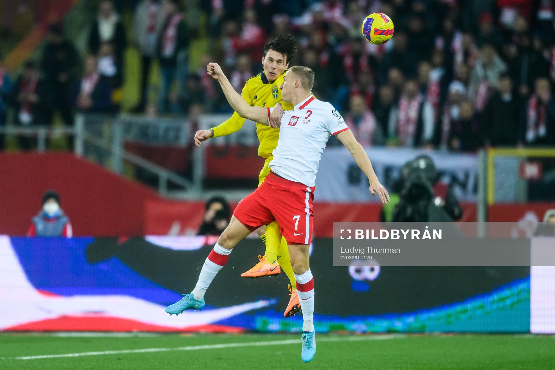 Victor Nilsson Lindelöf of Sweden and Adam Buksa of Poland
