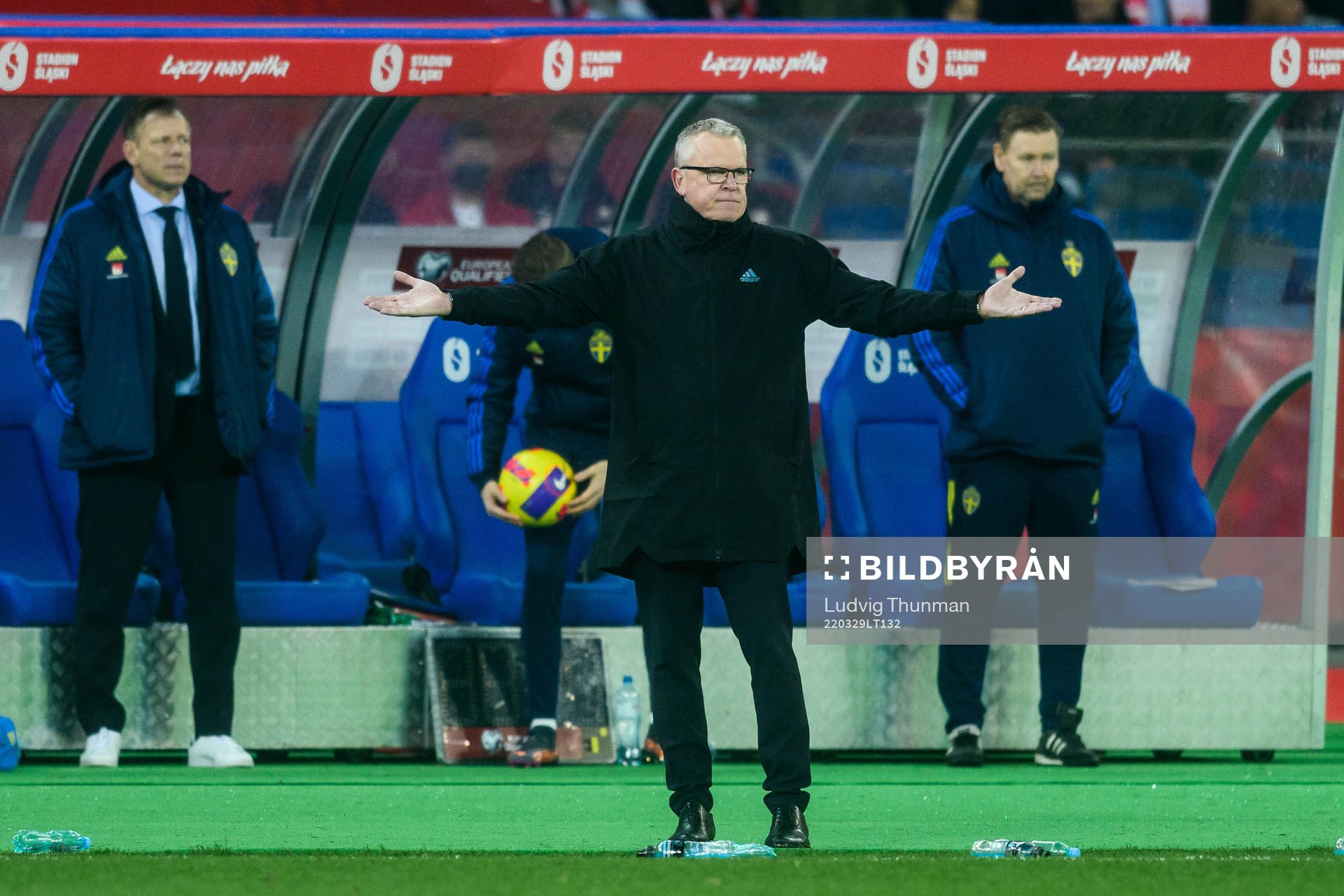 head coach Janne Andersson of Sweden