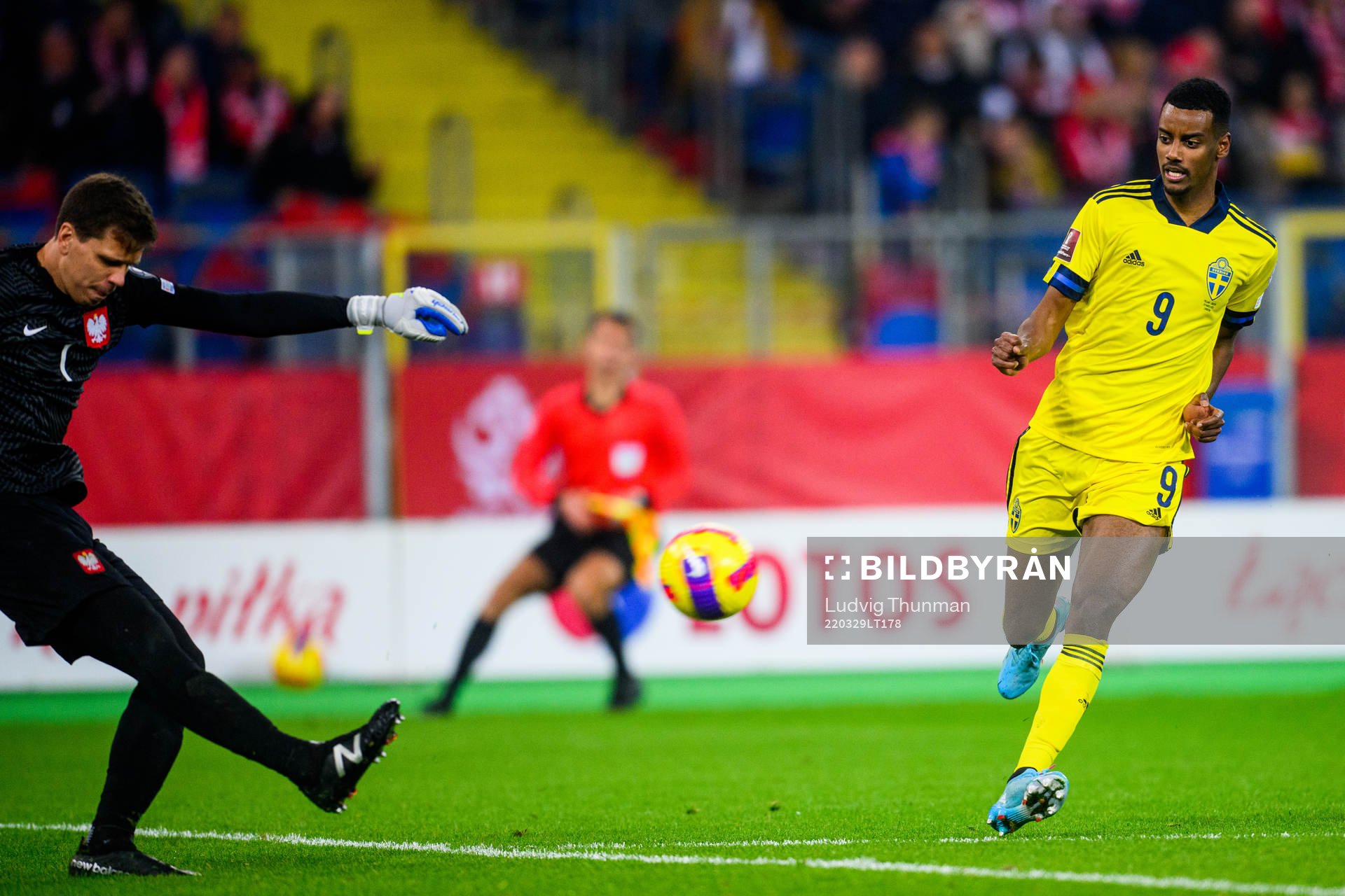 Goalkeeper Wojciech Szczesny of Poland and Alexander Isak