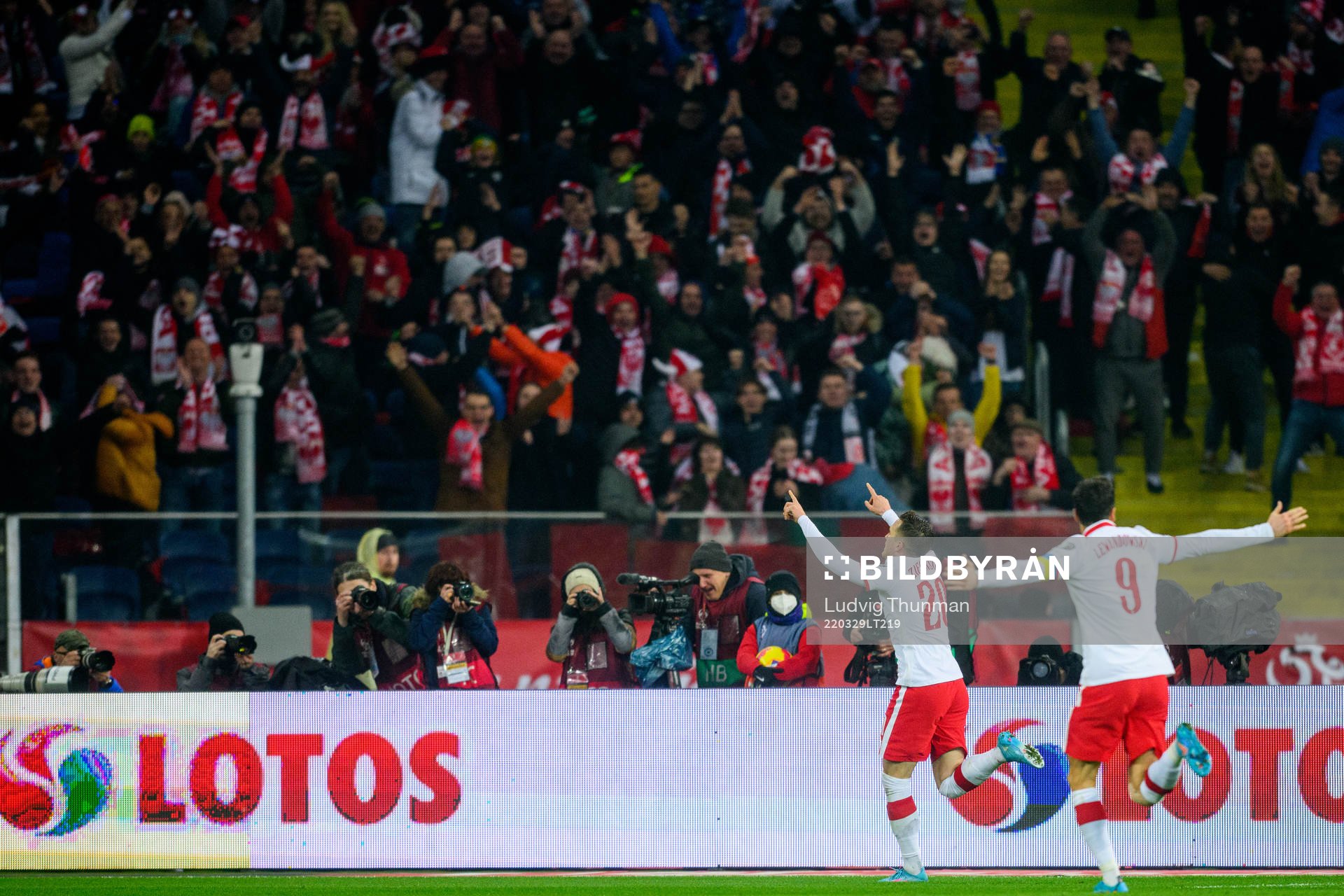 Piotr Zielinski of Poland celebrates