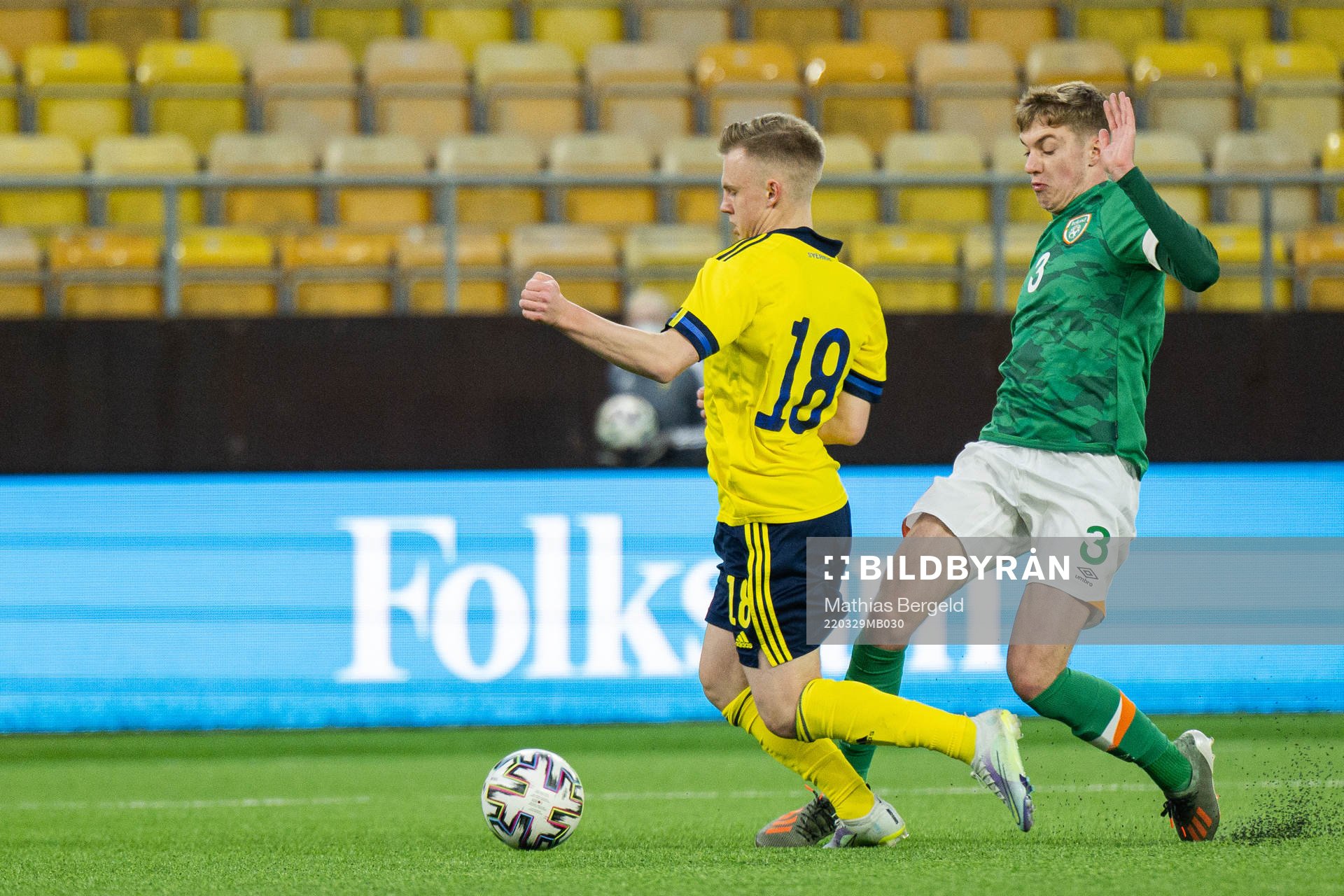 Isak Jansson of Sweden and Joel Bagan of Ireland during the UEFA European Under-21 Qualifier football match between Sweden and Ireland on March 29, 2022 in Borås.
