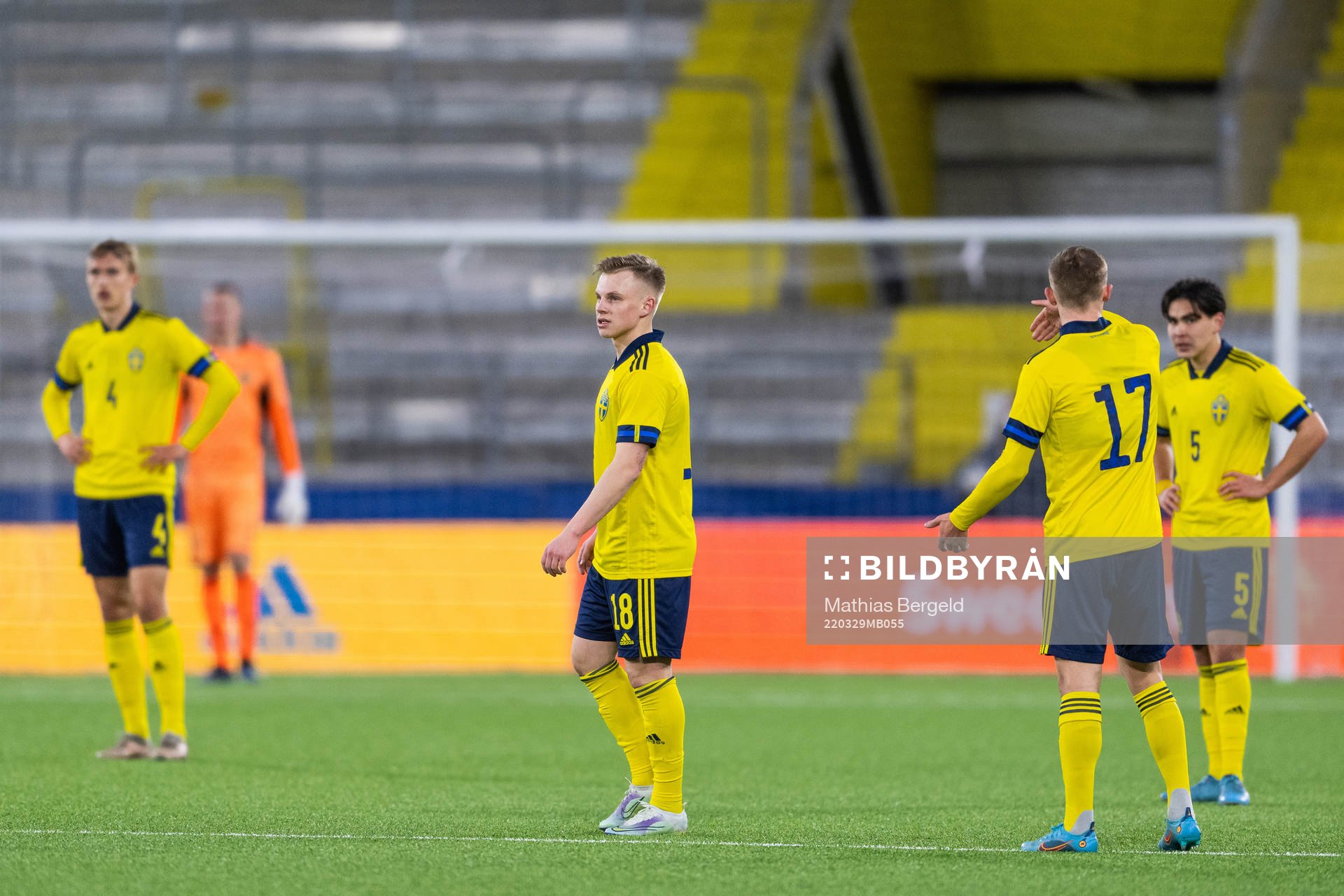 Isak Jansson, Jacob Ondrejka and Eric Kahl of Sweden look