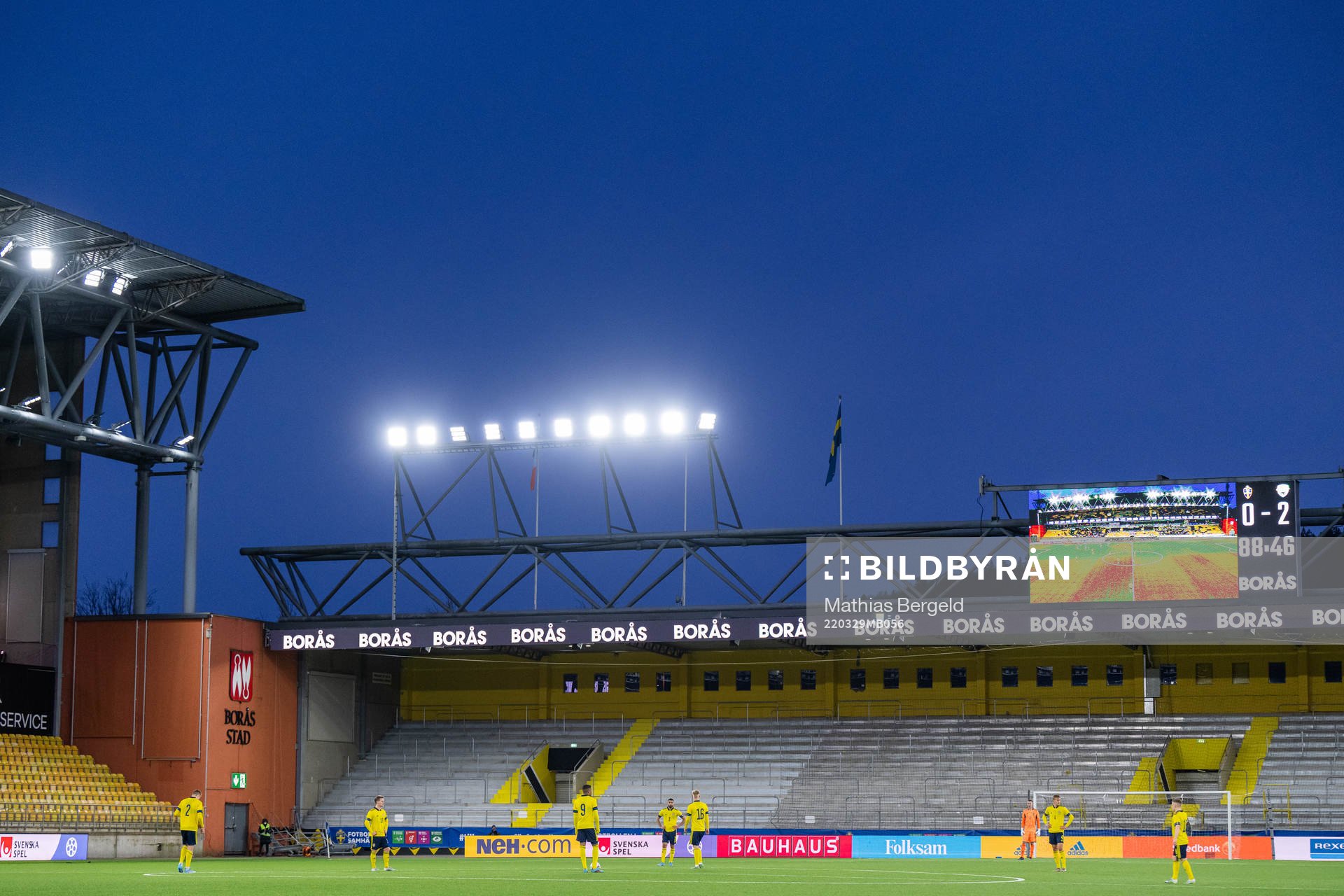 Players of Sweden look dejected