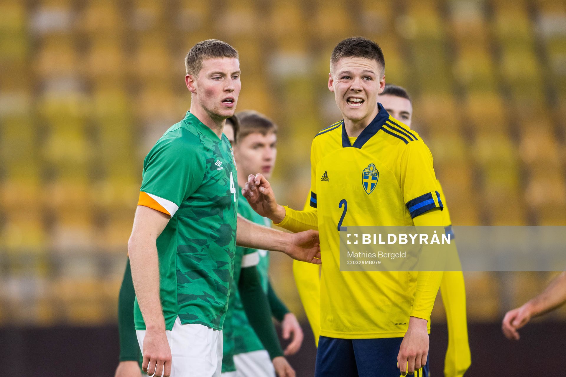 Mark McGuinness of Ireland and Emil Holm of Sweden