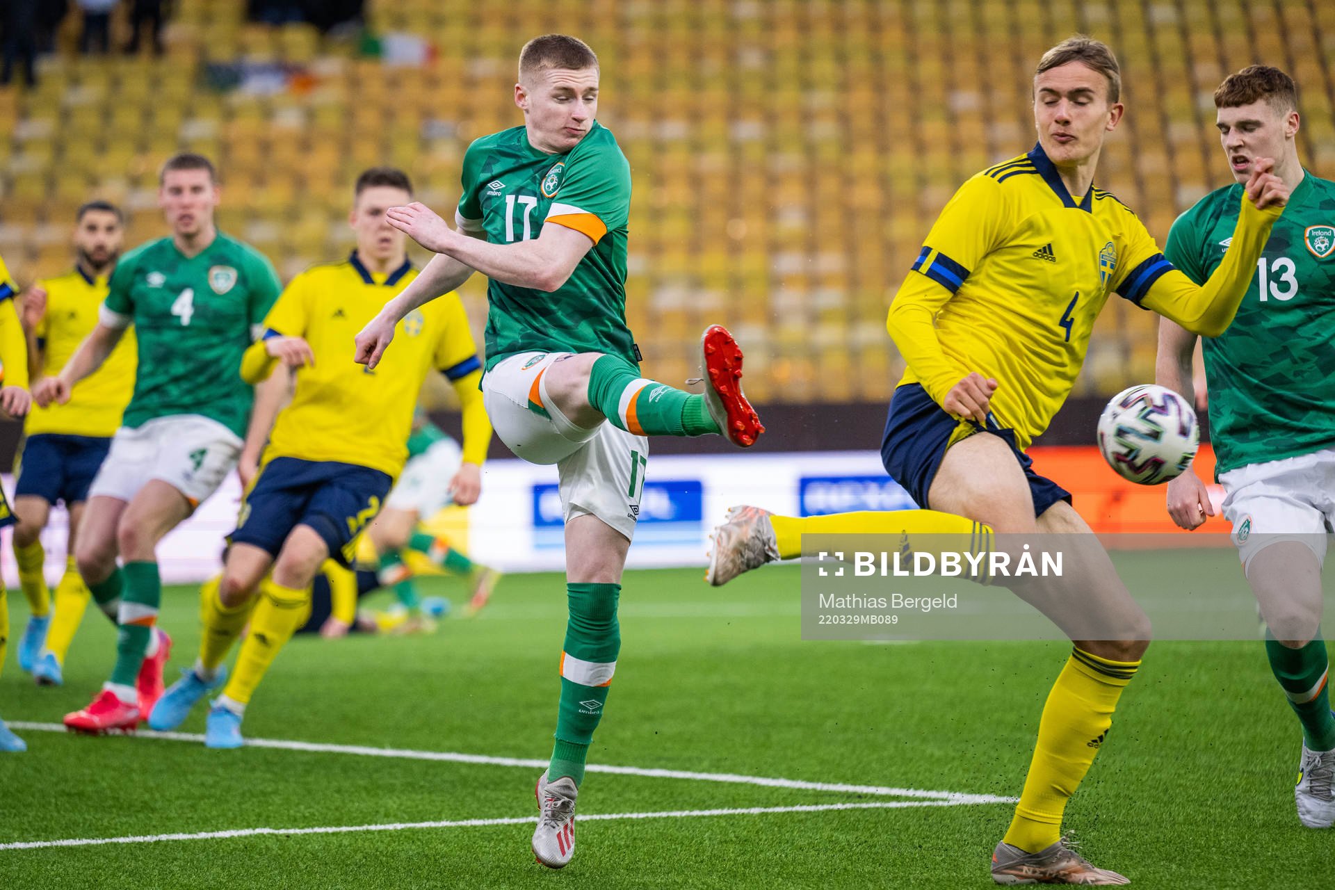 Ross Tierney of Ireland and Jesper Tolinsson of Sweden