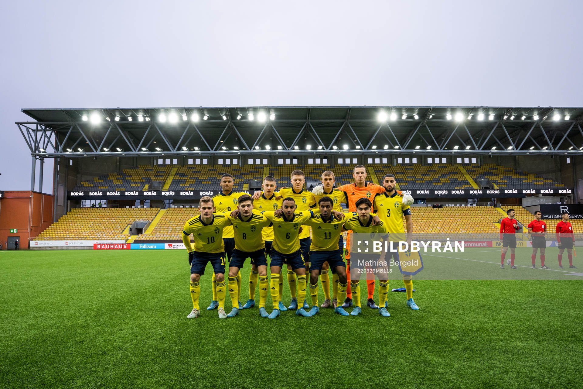 The starting eleven of Sweden pose for a photo
