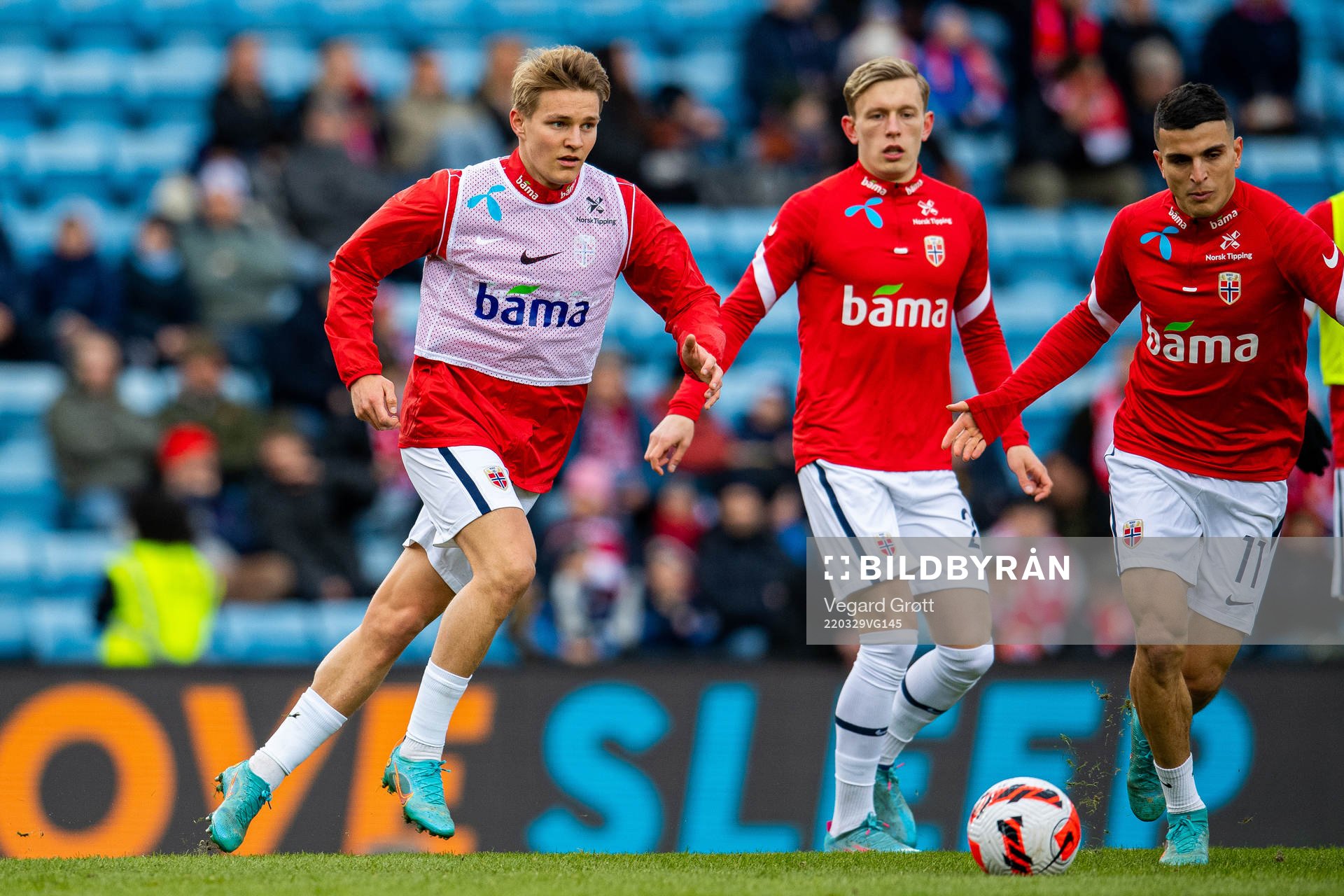Martin Ødegaard of Norway warms up