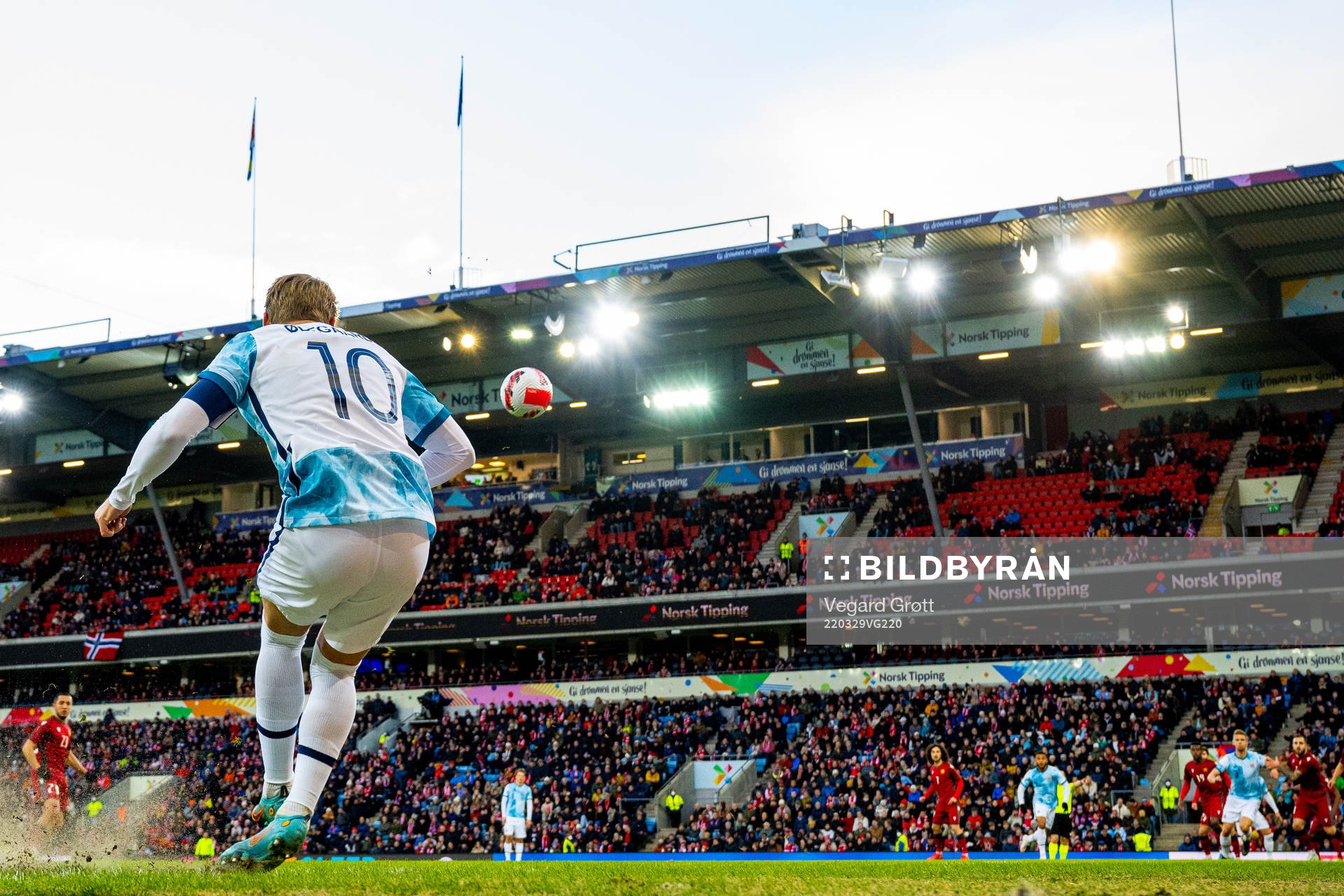 Martin Ødegaard of Norway takes a corner kick