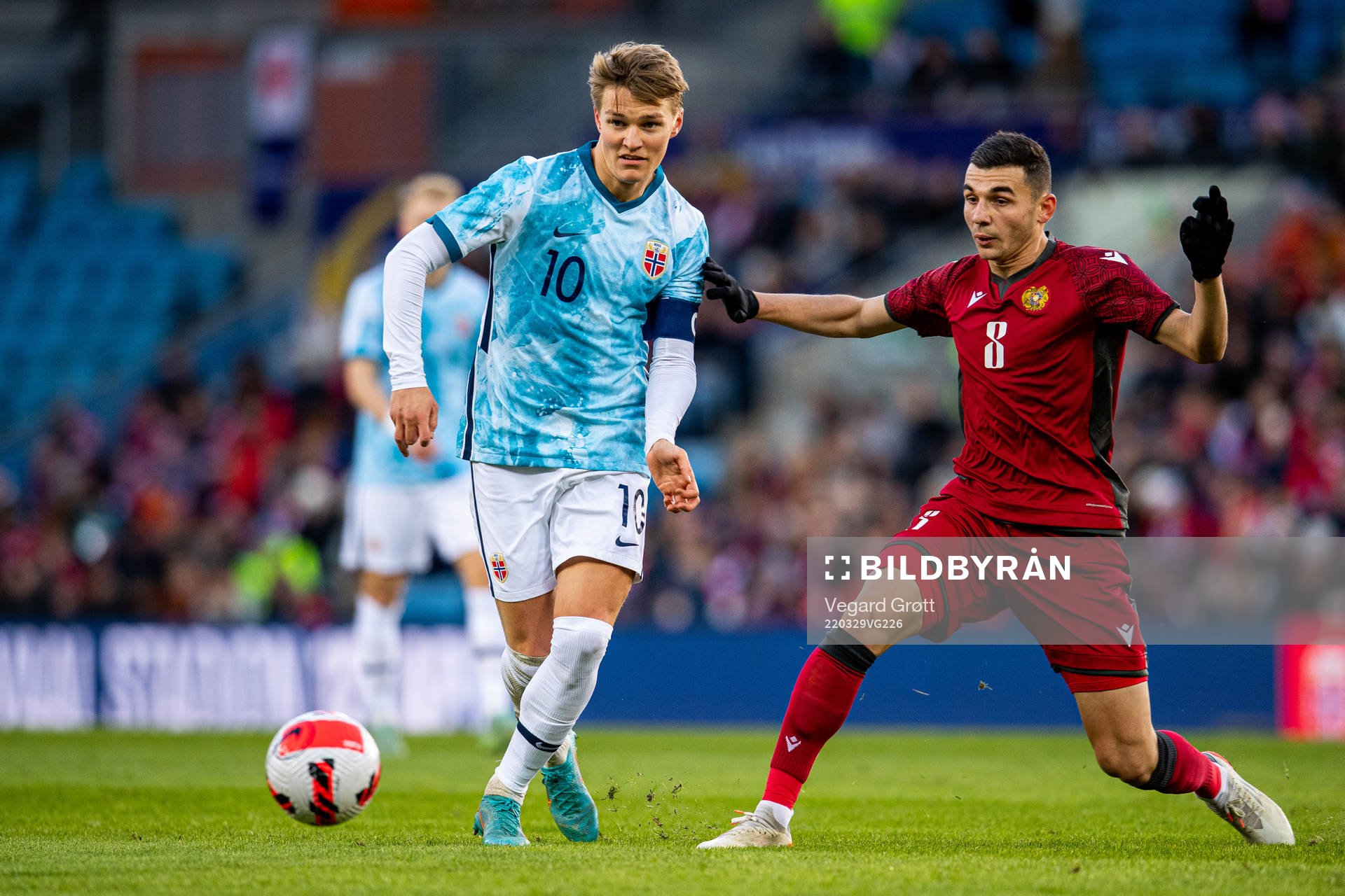 Martin Ødegaard of Norway and Eduard Spertsyan of Armenia