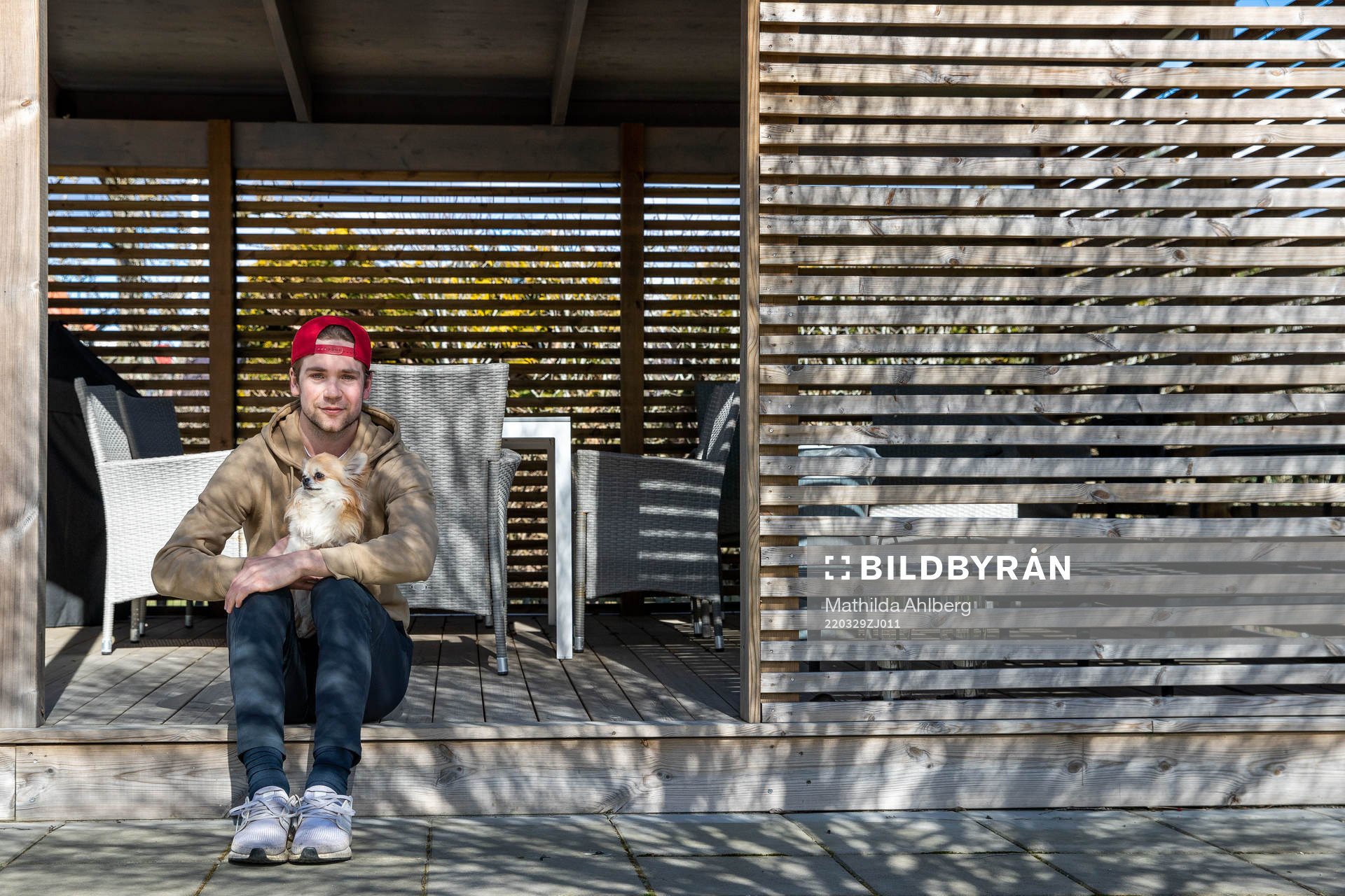 Lucas Ekeståhl-Jonsson och hunden Levi