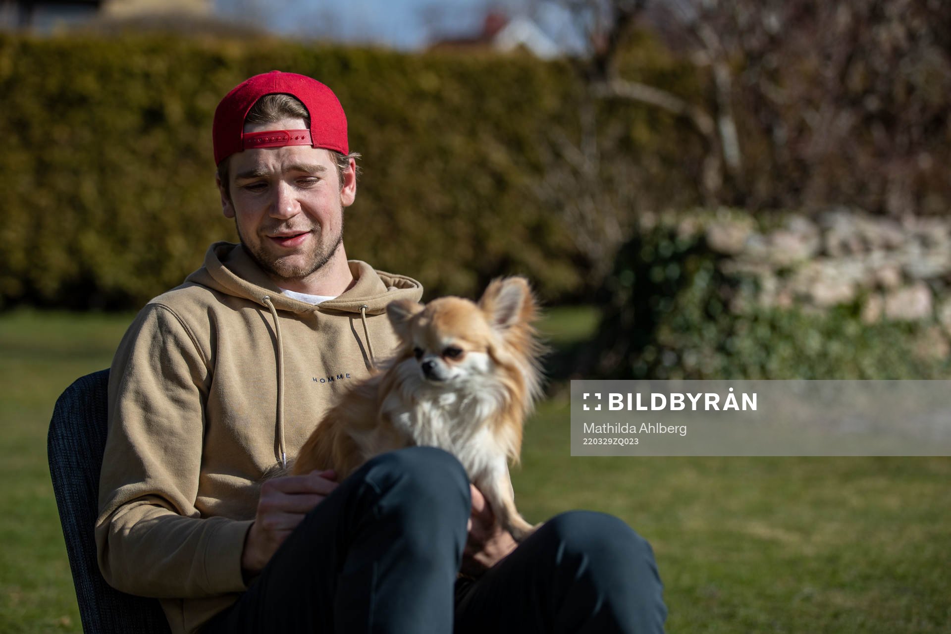Lucas Ekeståhl-Jonsson och hunden Levi