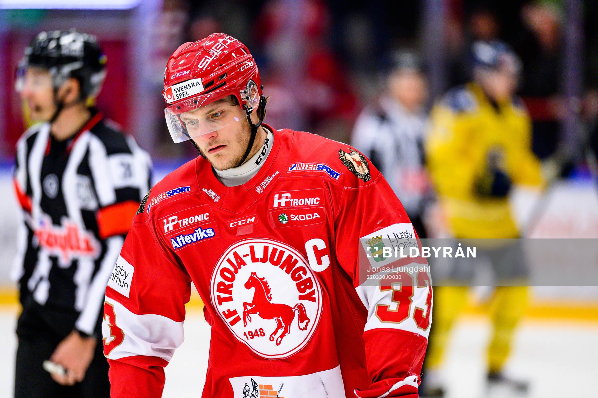Troja/Ljungbys Daniel Karlsson deppar
