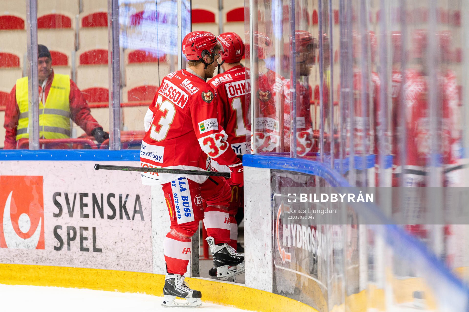 Troja/Ljungbys Daniel Karlsson lämnar isen