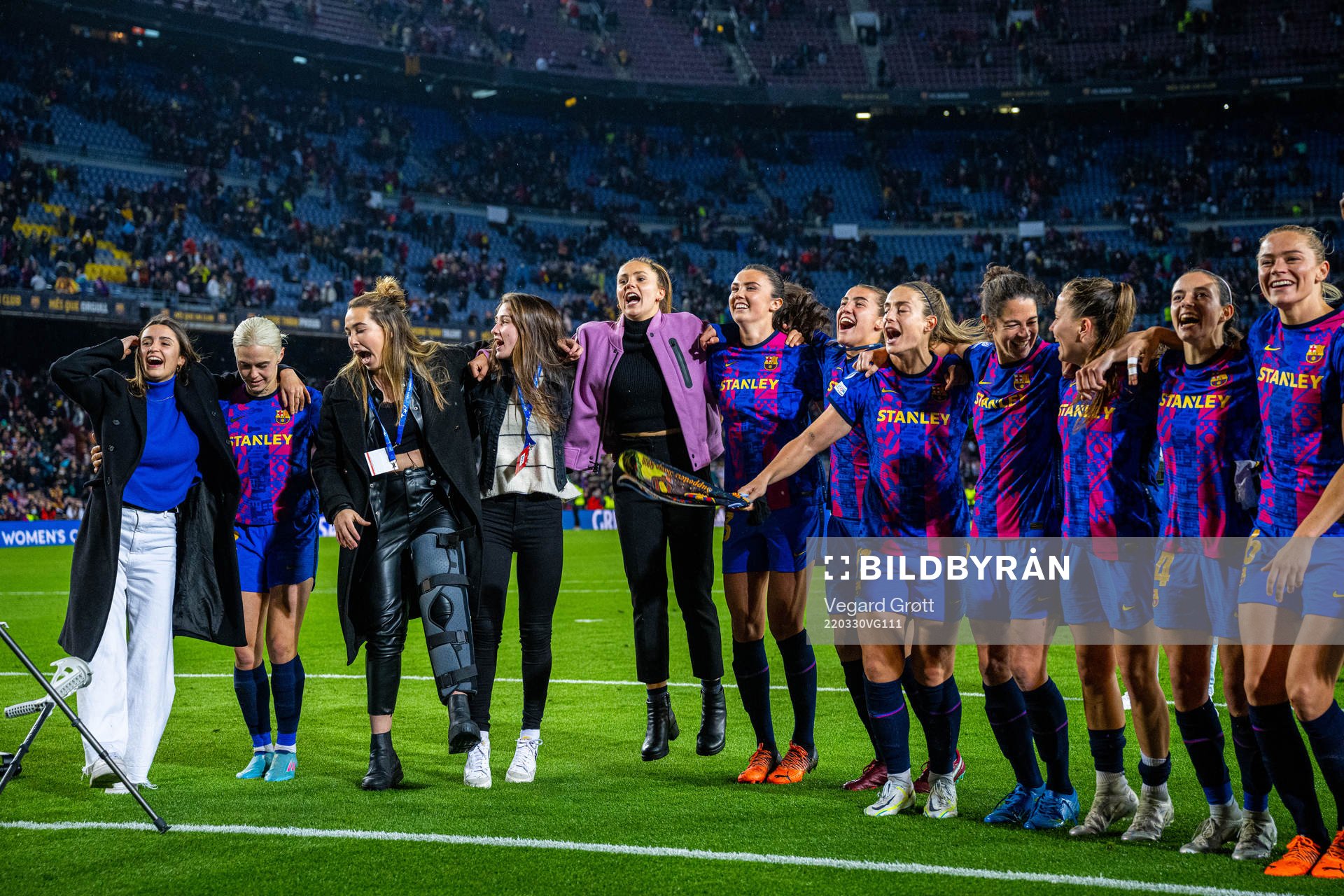 Lieke Martens, Ingrid Syrstad Engen, Alexia Putellas and players of Barcelona celebrate after the UEFA Women's Champions League football match between Barcelona and Real Madrid on March 30, 2022 in Barcelona.