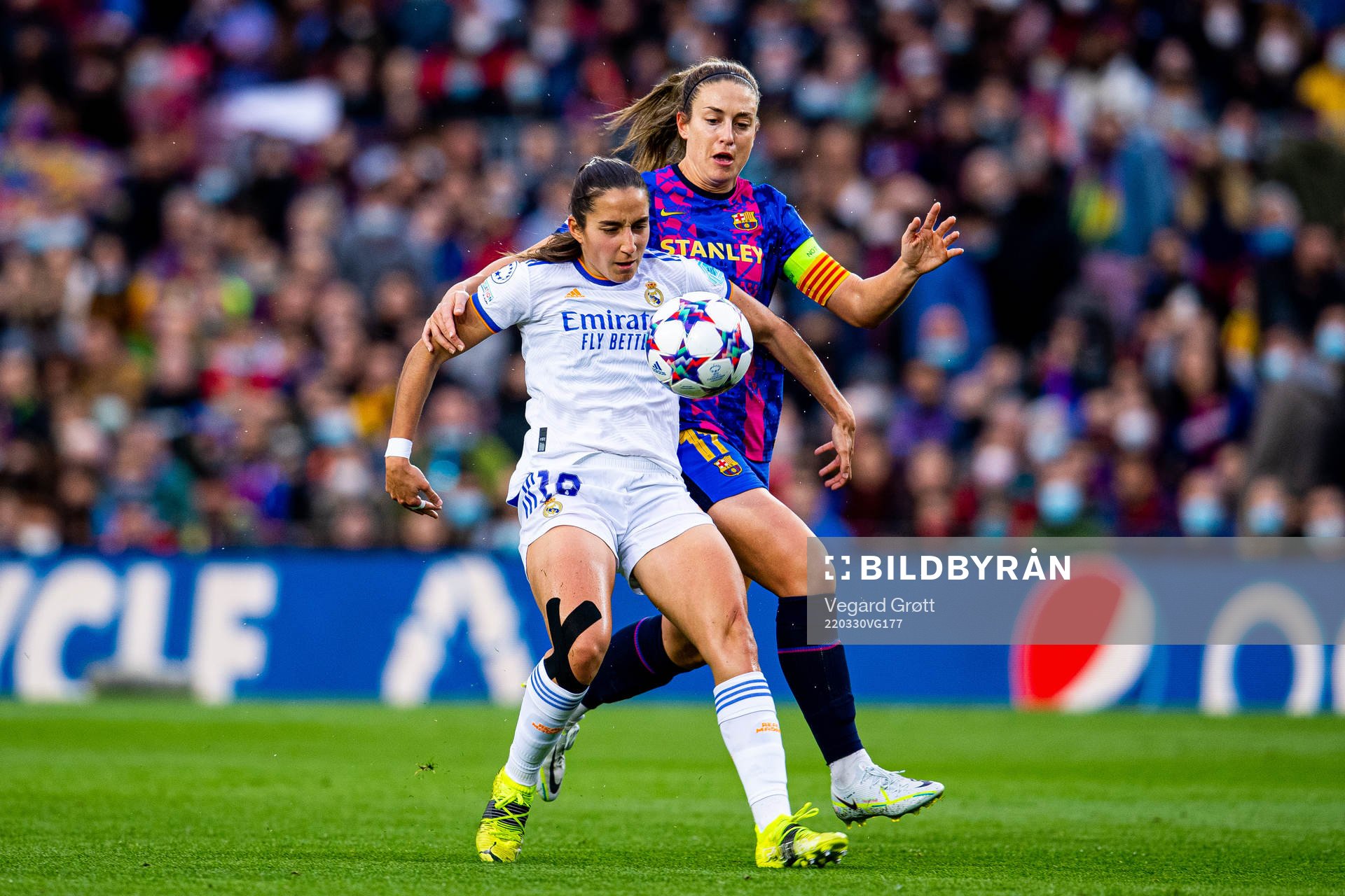 Lucia Rodriguez of Real Madrid and Alexia Putellas of