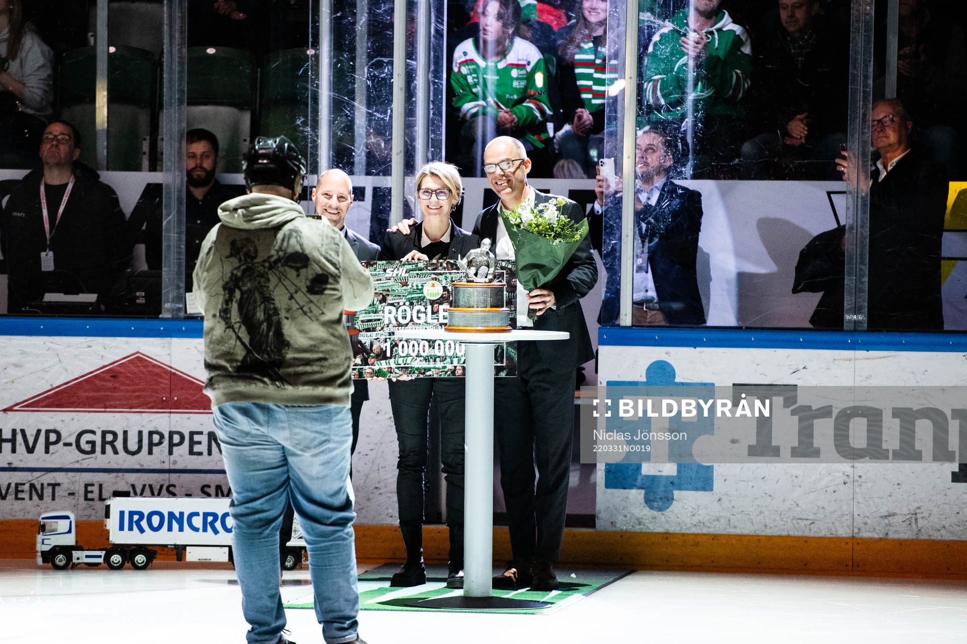 Rögles sportchef Chris Abbott, SHL’s VD Jenny