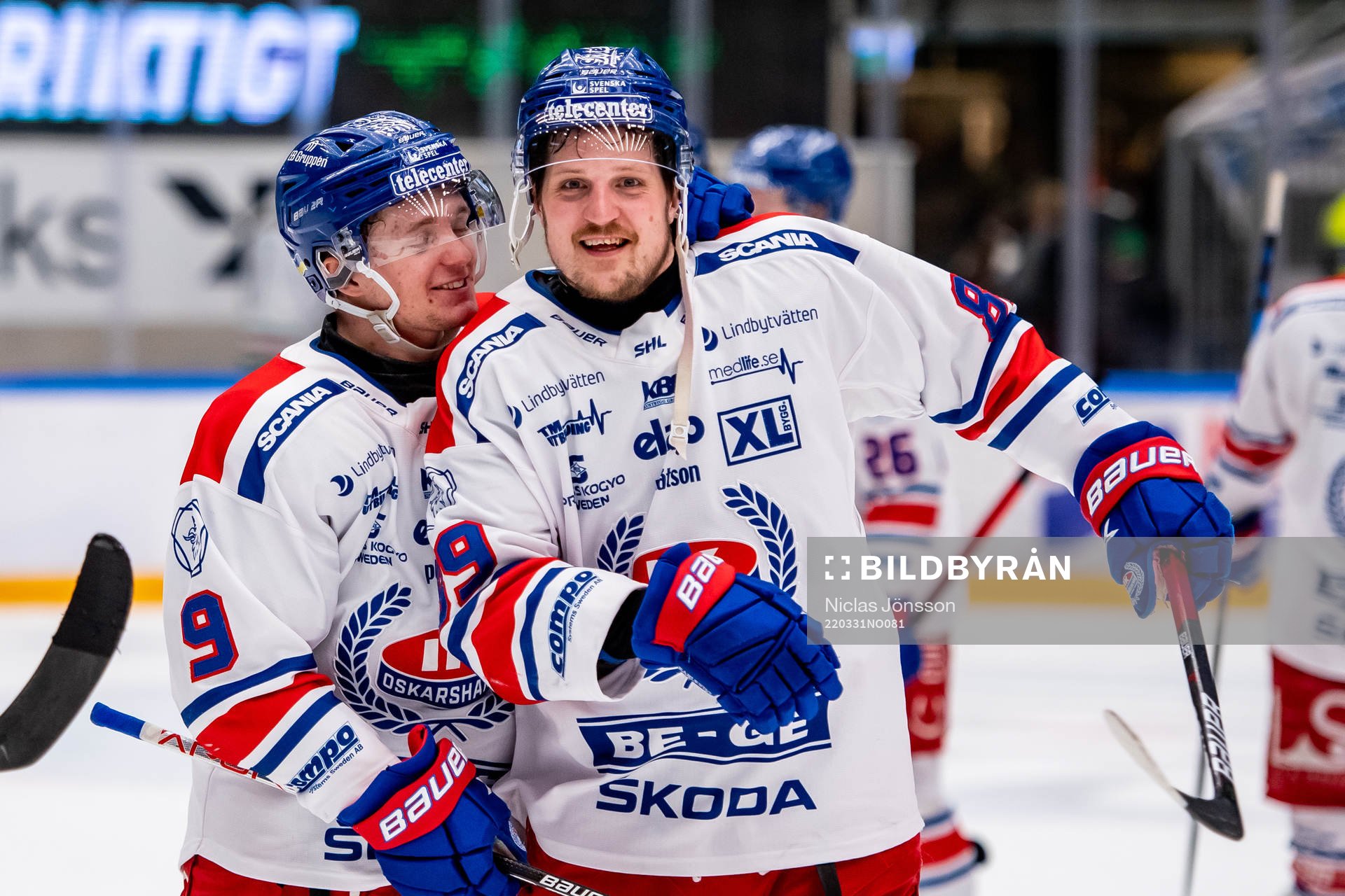 Oskarshamns Hampus Plato och Patrik Karlkvist jublar