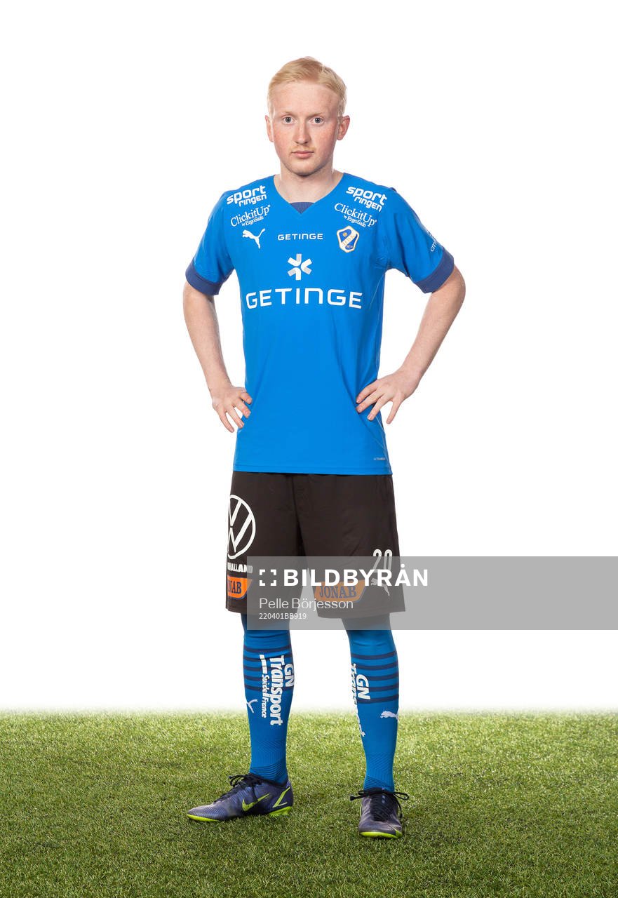 Halmstads Pontus Carlsson poserar för ett porträtt den 1 april 2022 i Halmstad.