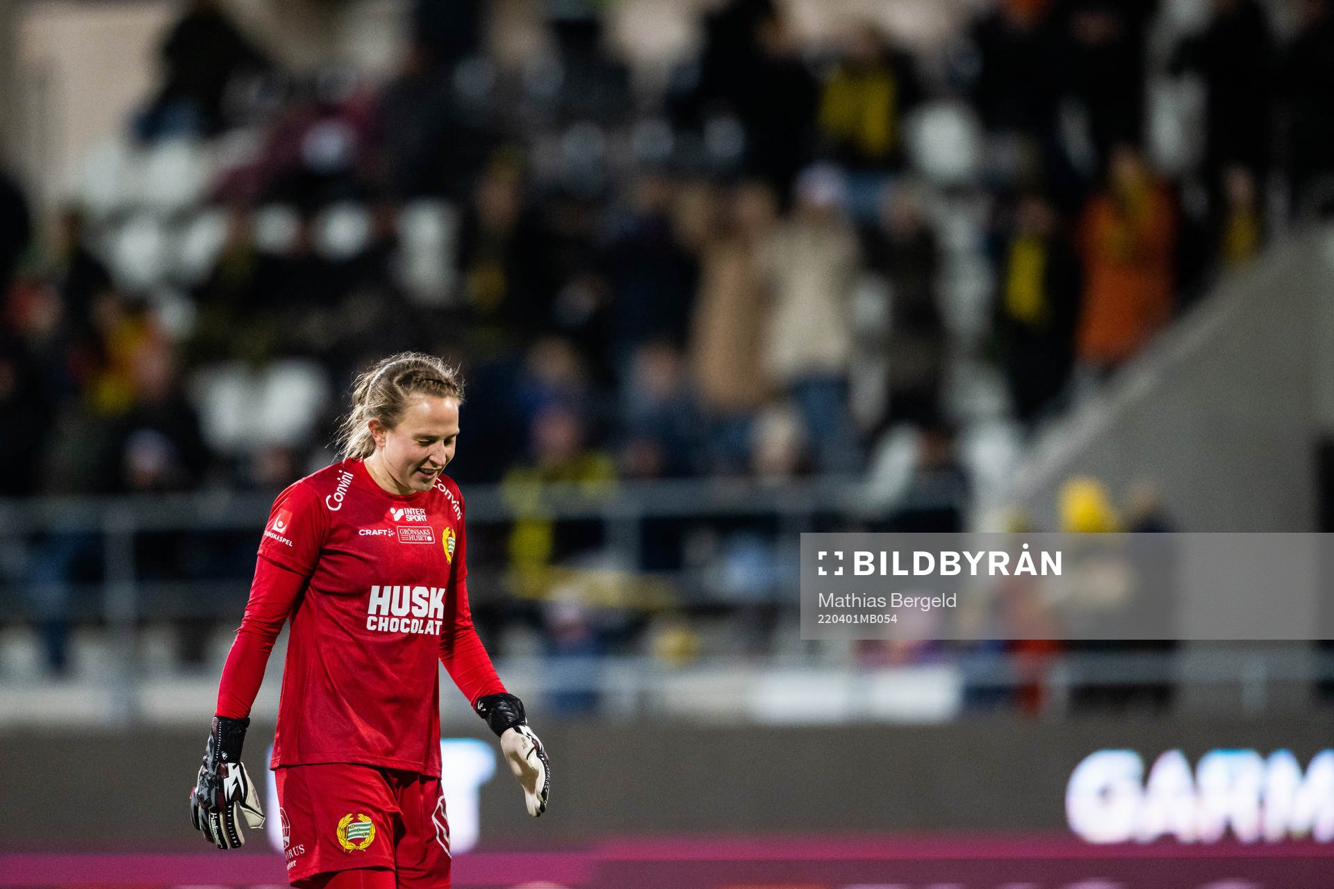 Hammarbys målvakt Anna Tamminen deppar