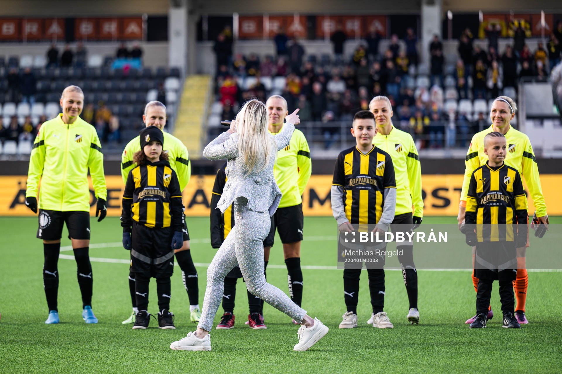 Ida Redig uppträder
