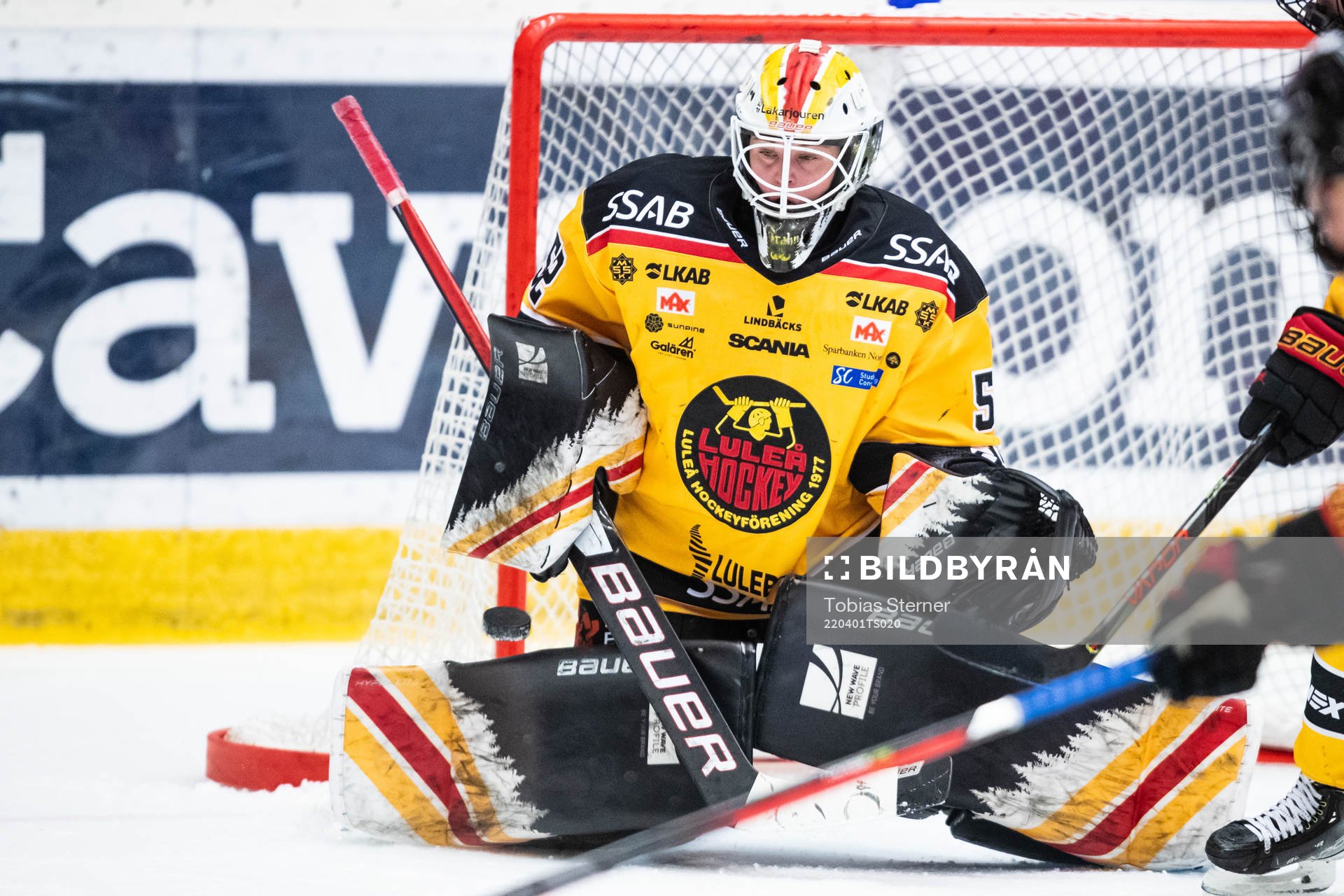 Luleås Sara Grahn släpper in 1-0 av Brynäs Maja Nylén