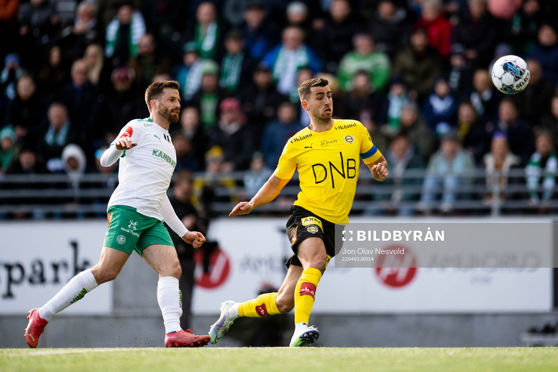 Aleksander Megalvis of HamKam and Vetle Winger Dragsnes of