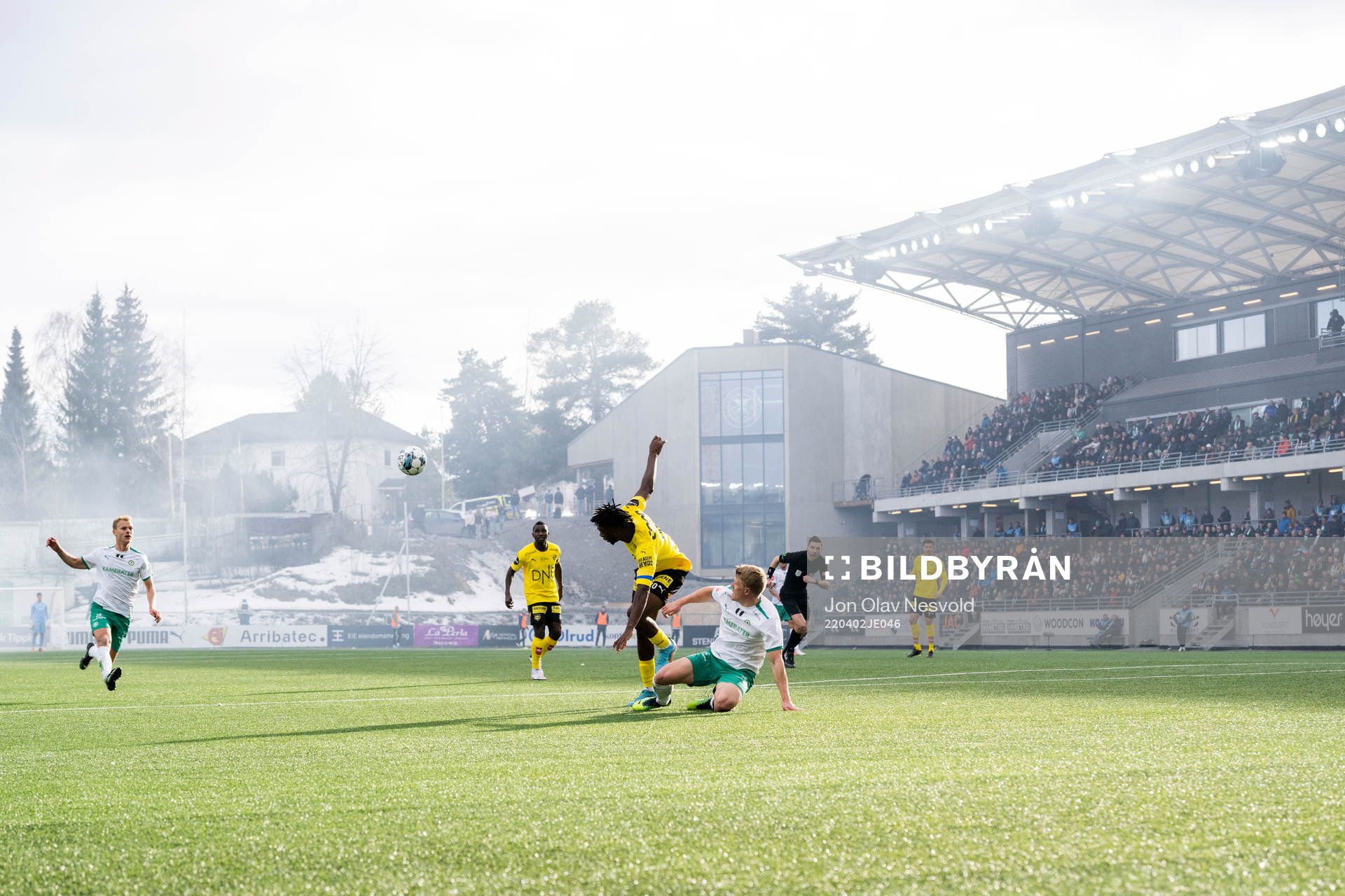 Ogbu Igoh of Lillestrøm and Kristian Eriksen of HamKam