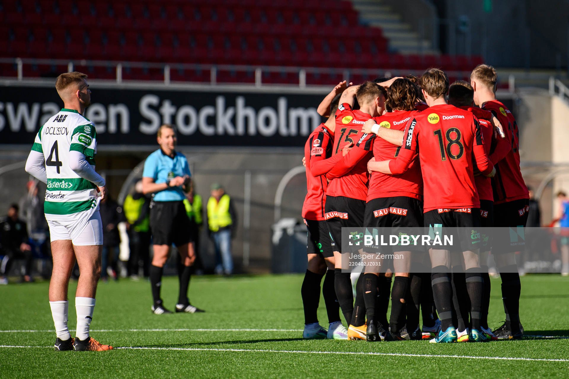 Brommapojkarnas spelare jublar