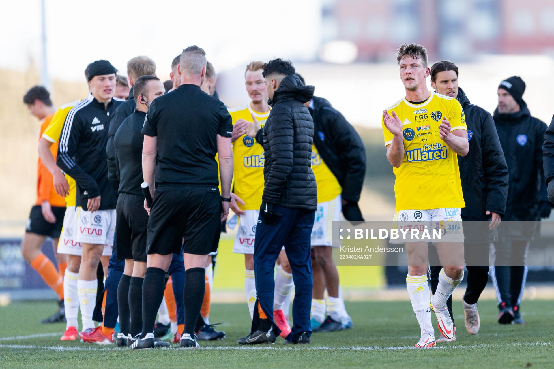 Falkenbergs Robin Hofsö jublar