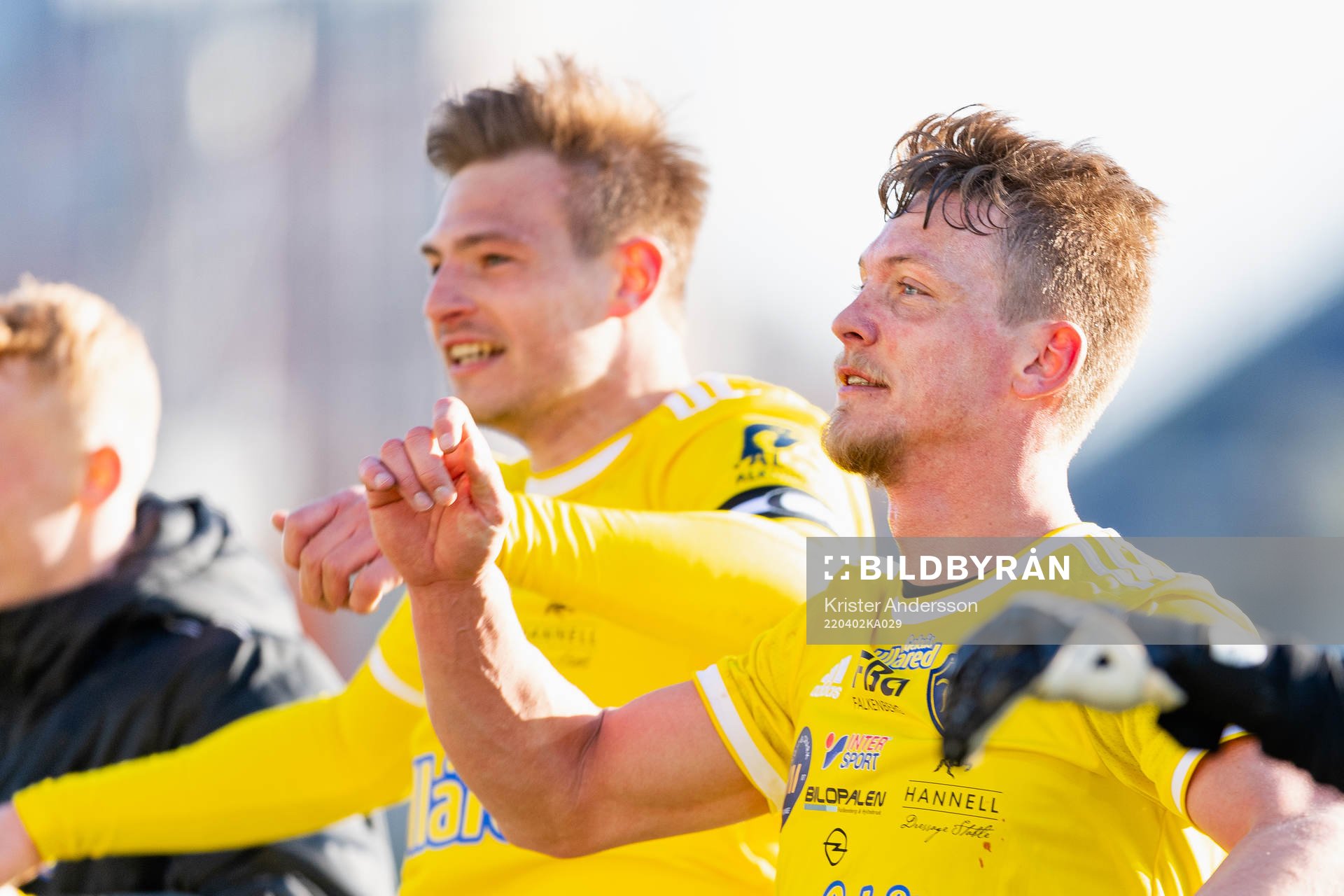 Falkenbergs Robin Hofsö jublar