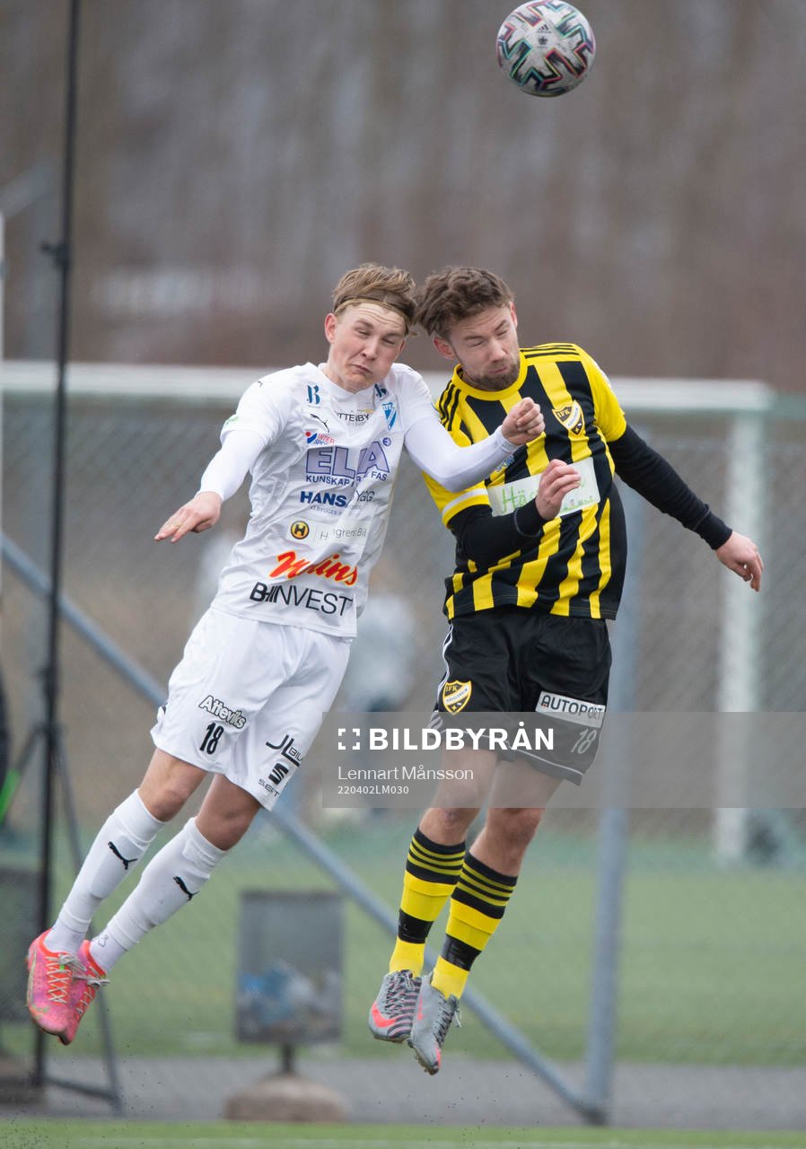 IFK Hässleholms Albin Ekström i matchen i div. 2 Södra