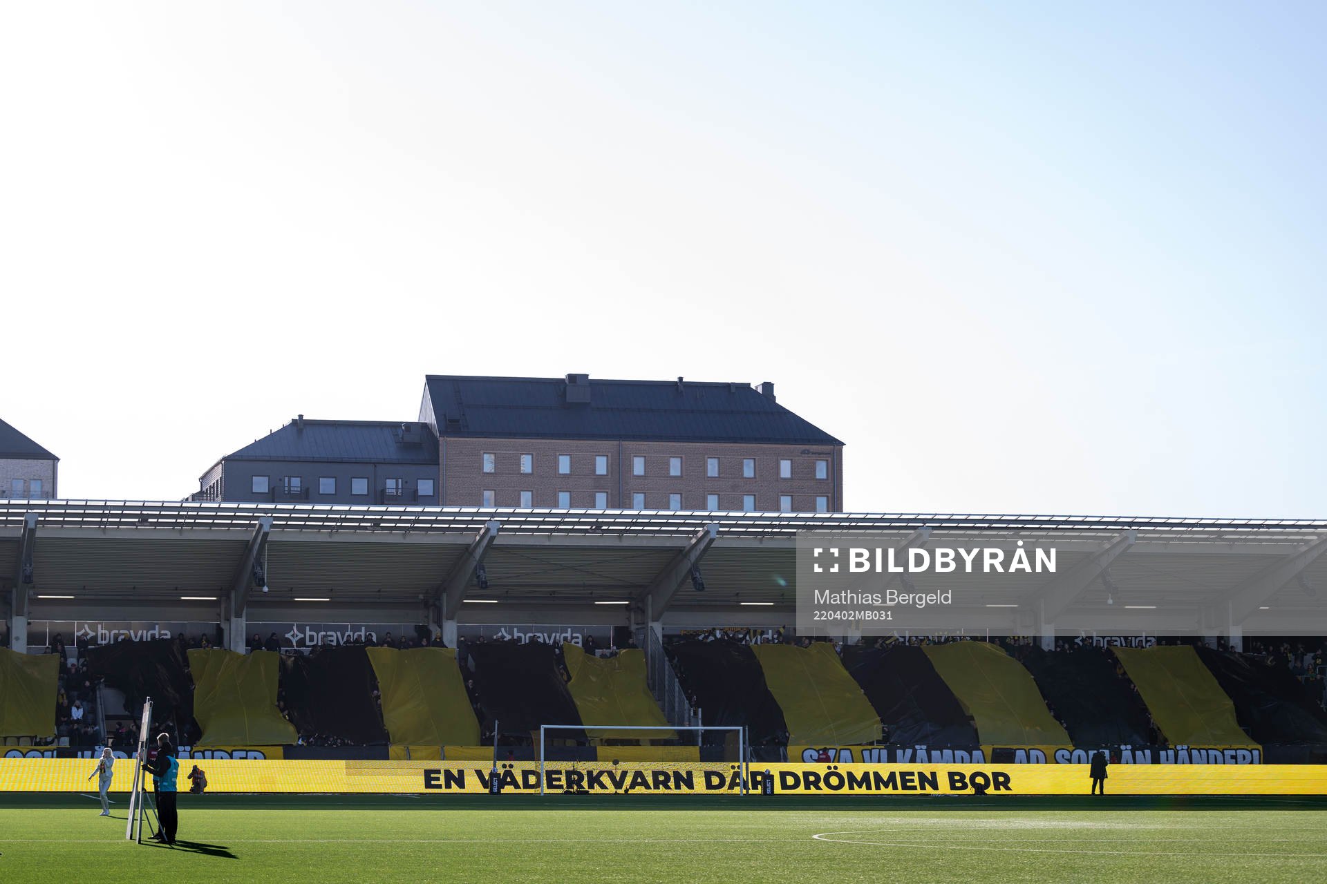 Häckens supportar med tifo